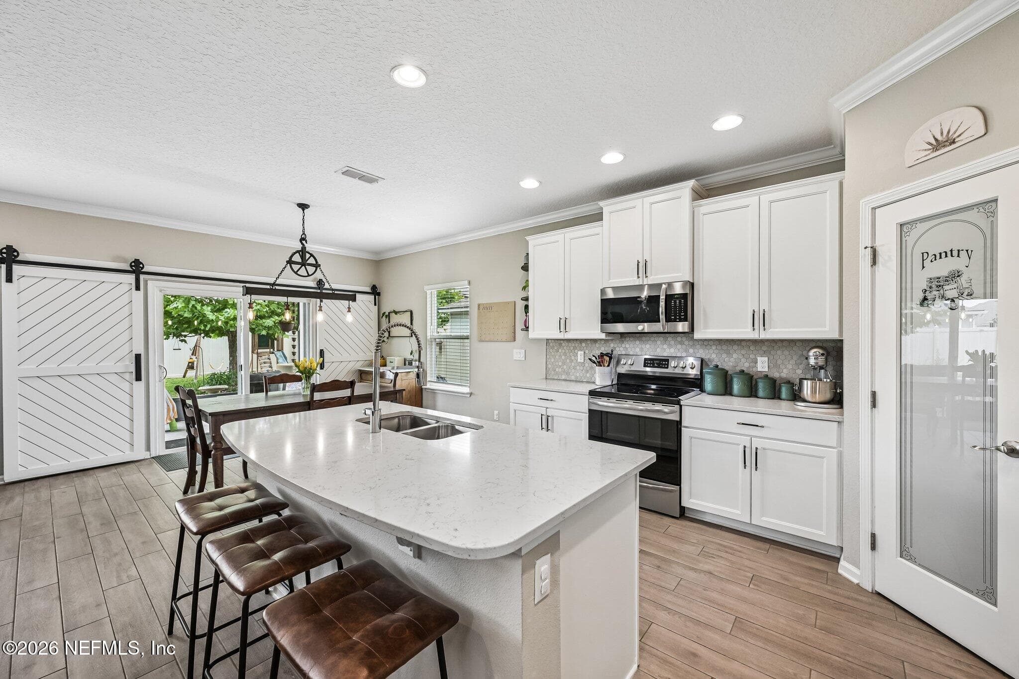 Photo 13 of 15694 CHIR PINE Drive, Jacksonville, FL 32218