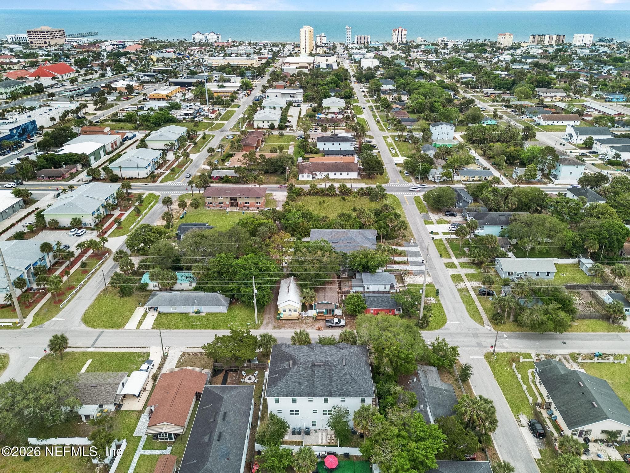 Photo 4 of 124 S 10TH Street, Jacksonville Beach, FL 32250