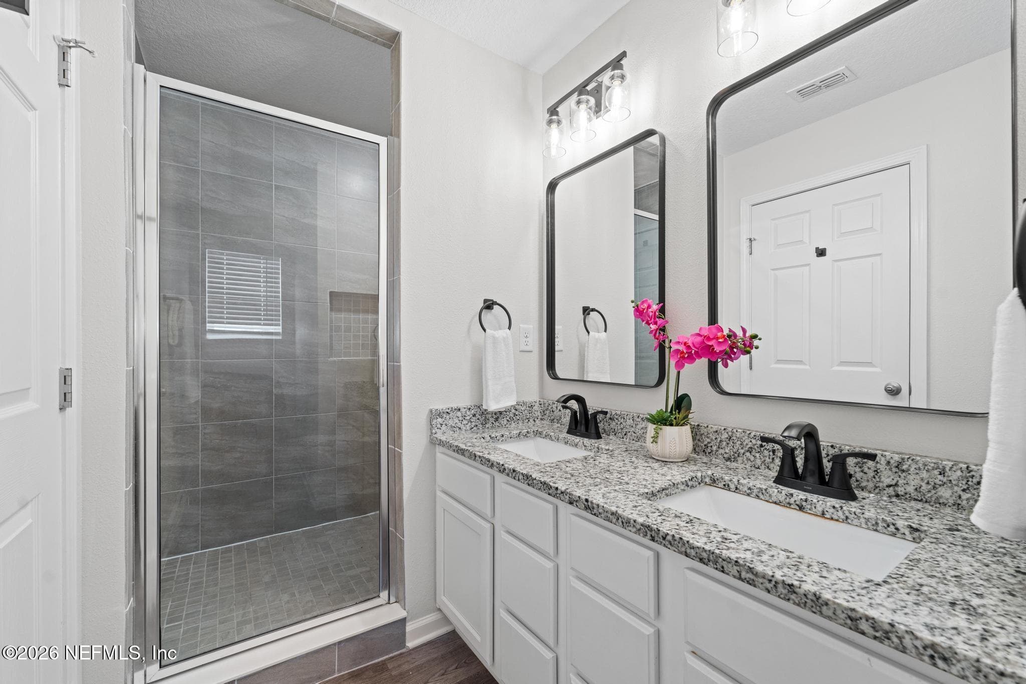 Photo 26 of 124 S 10TH Street, Jacksonville Beach, FL 32250