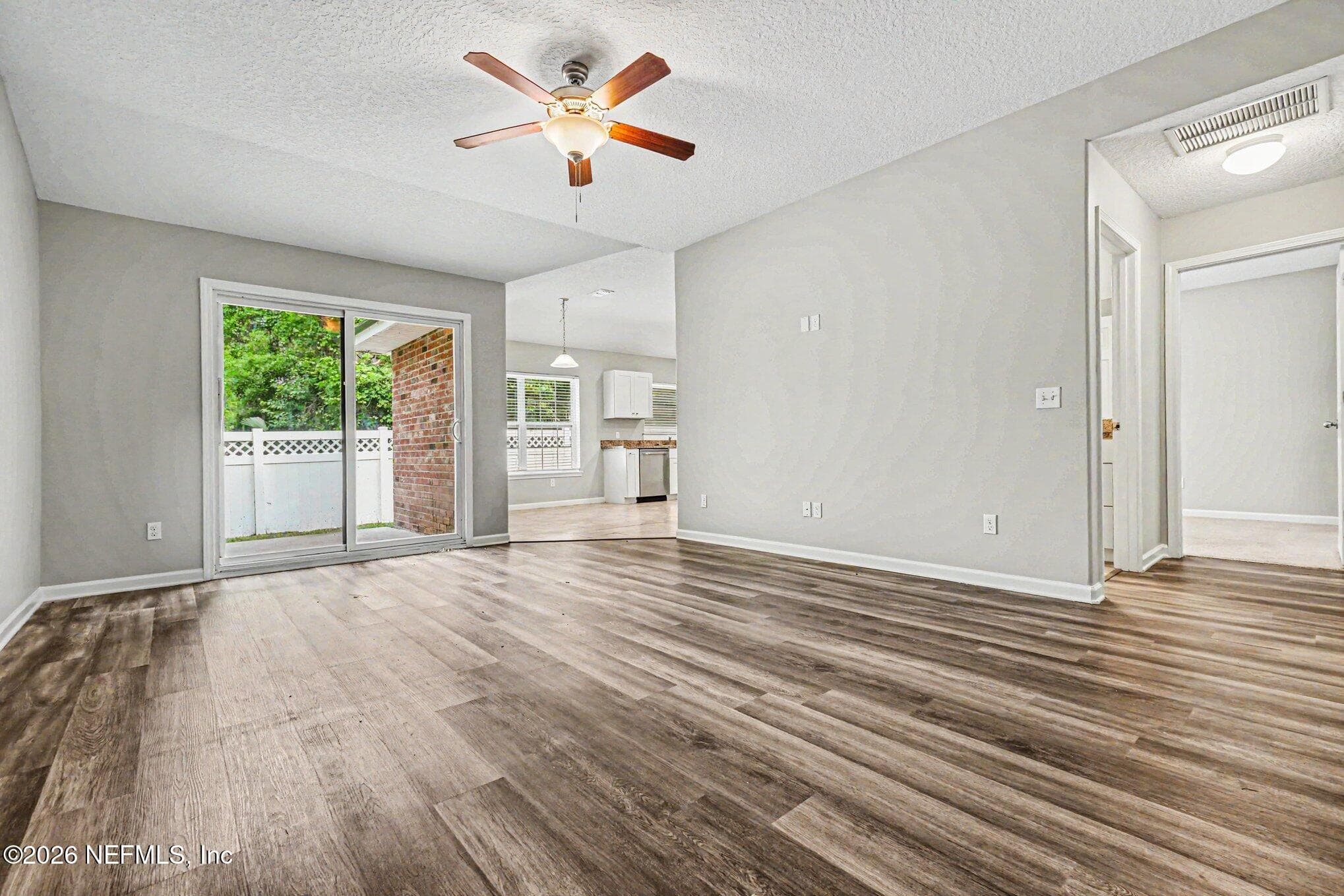 Photo 2 of 87043 CHESAPEAKE Avenue, Yulee, FL 32097
