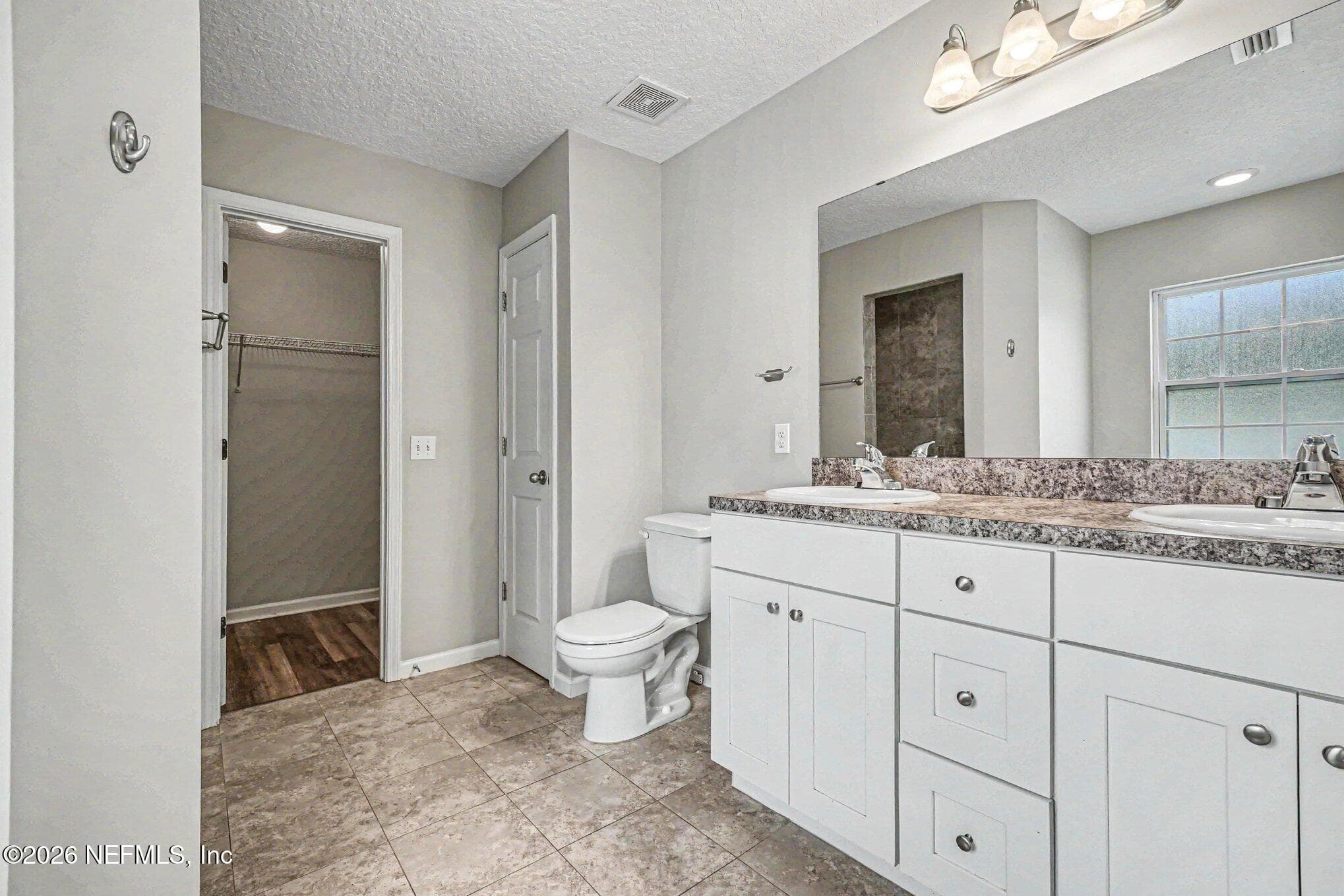 Photo 9 of 87043 CHESAPEAKE Avenue, Yulee, FL 32097
