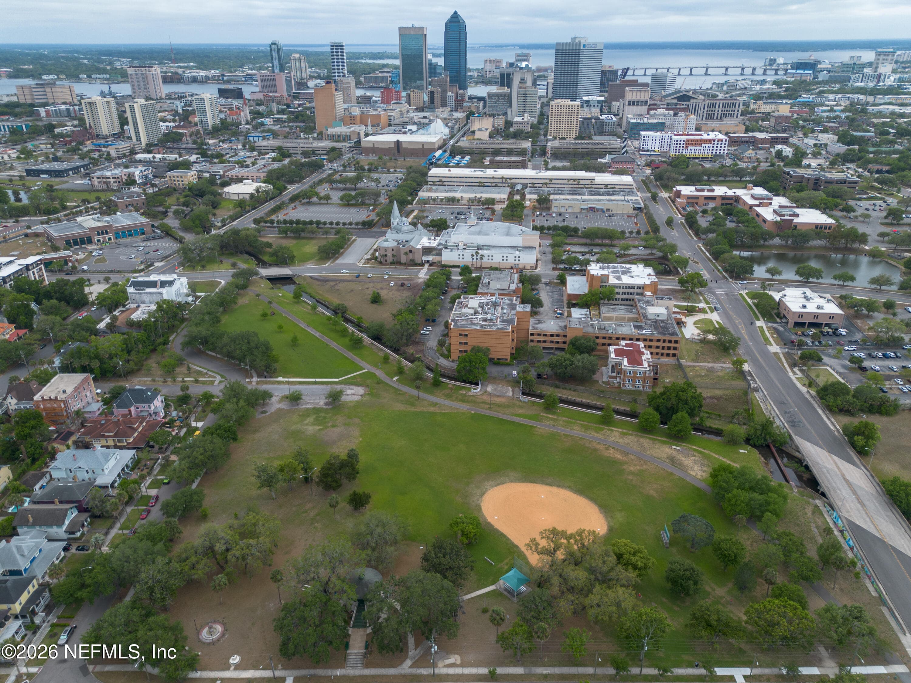 Photo 38 of 231 W 6TH Street, Jacksonville, FL 32206