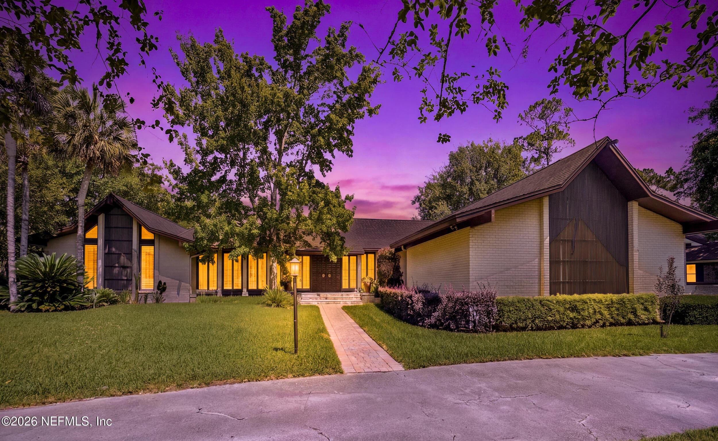Photo 3 of 7946 QUAILWOOD Drive, Jacksonville, FL 32256