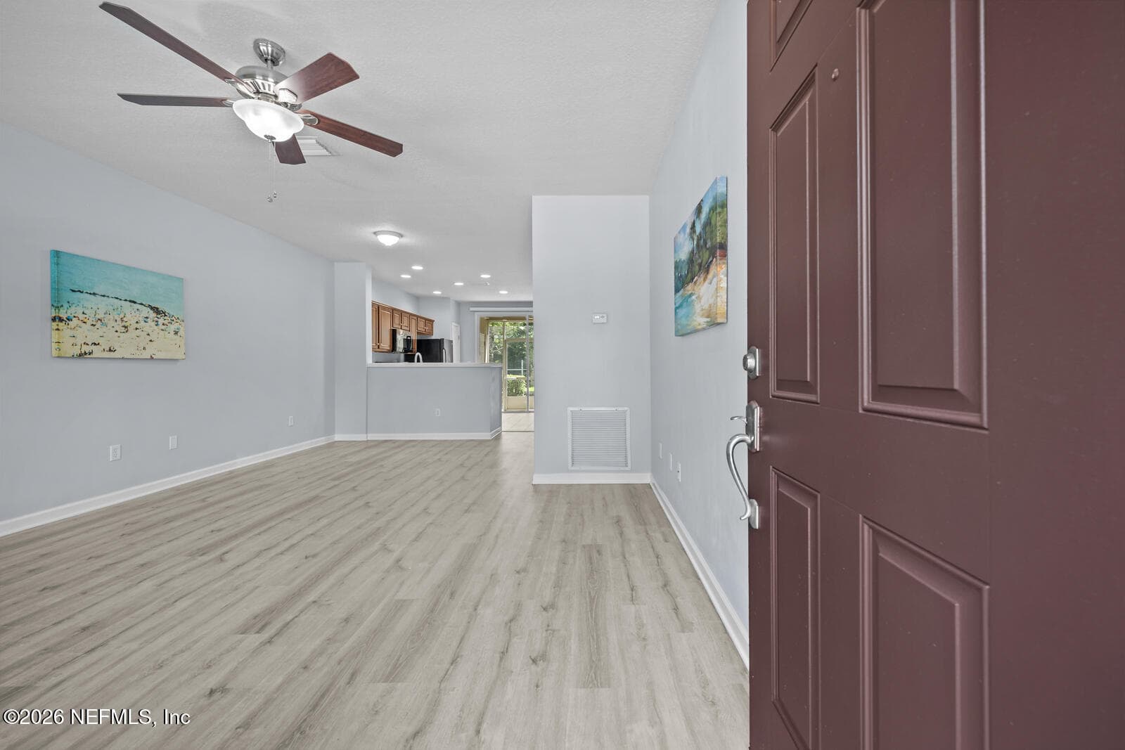 Photo 4 of 8077 SUMMERSIDE Circle, Jacksonville, FL 32256