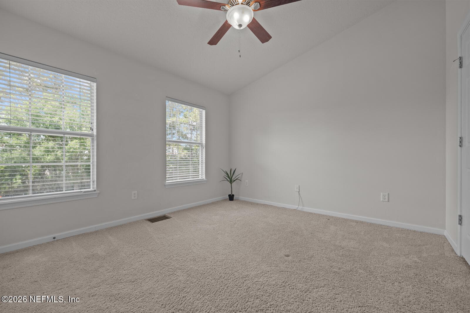 Photo 17 of 8077 SUMMERSIDE Circle, Jacksonville, FL 32256