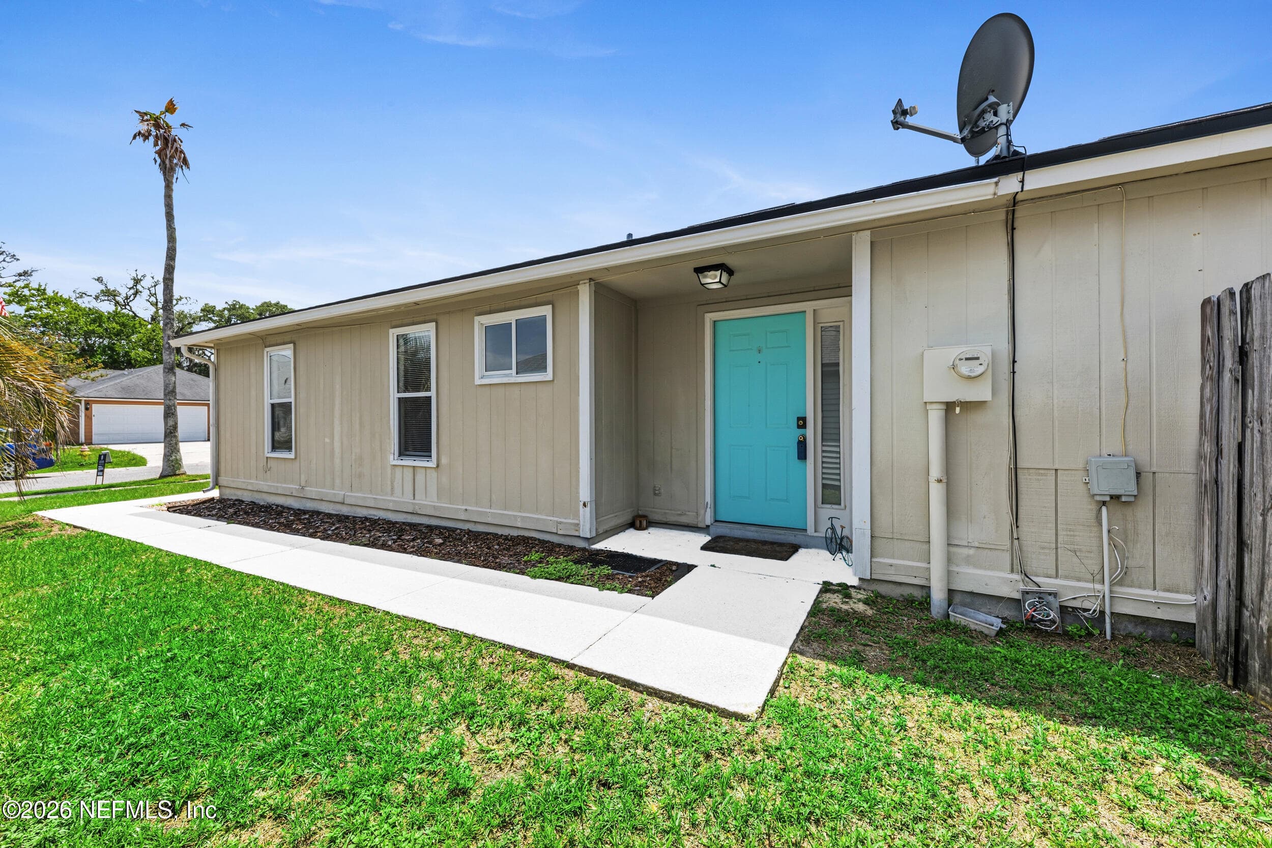 Photo 3 of 917 MAJESTIC CYPRESS Drive N, Jacksonville, FL 32233