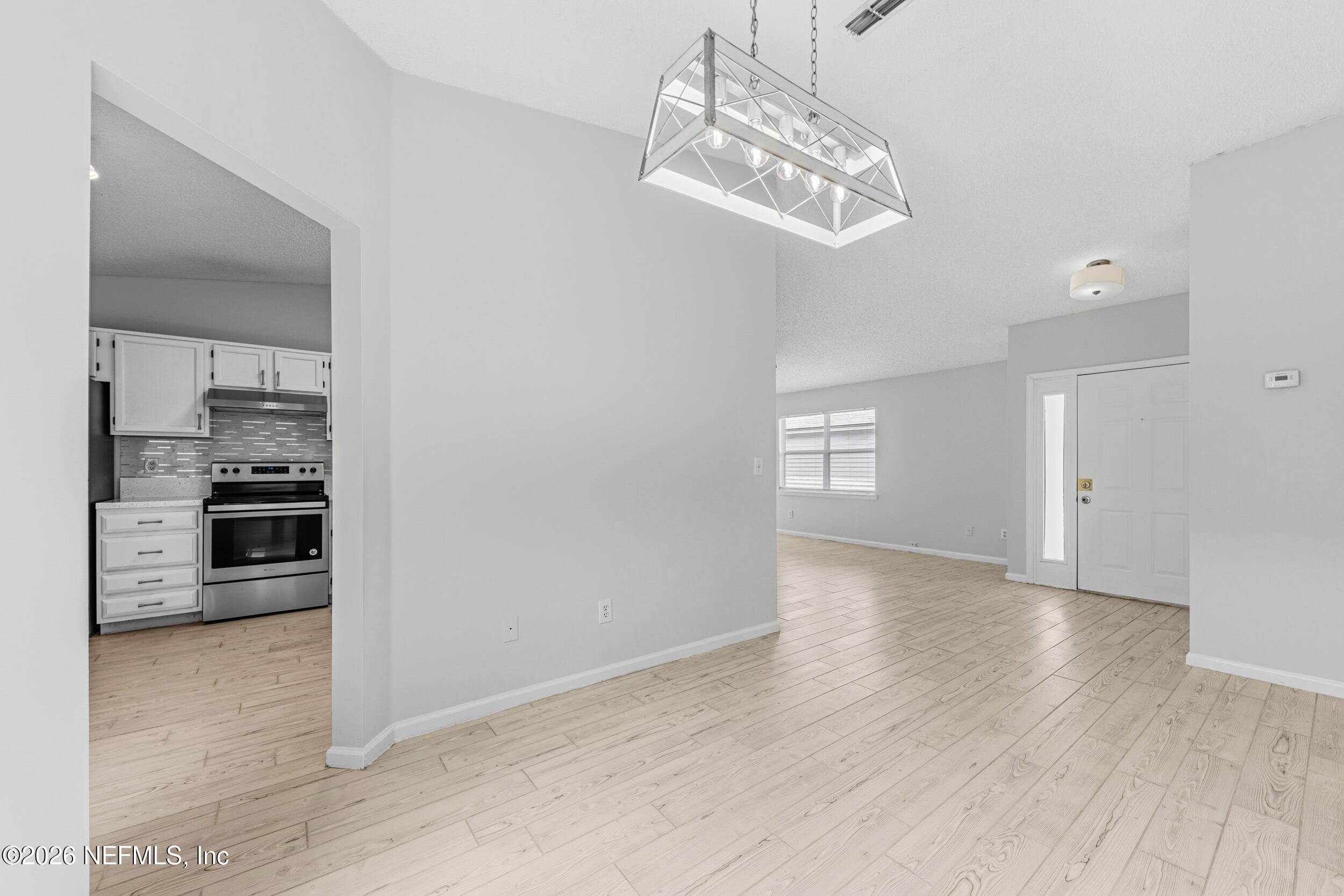 Photo 10 of 917 MAJESTIC CYPRESS Drive N, Jacksonville, FL 32233
