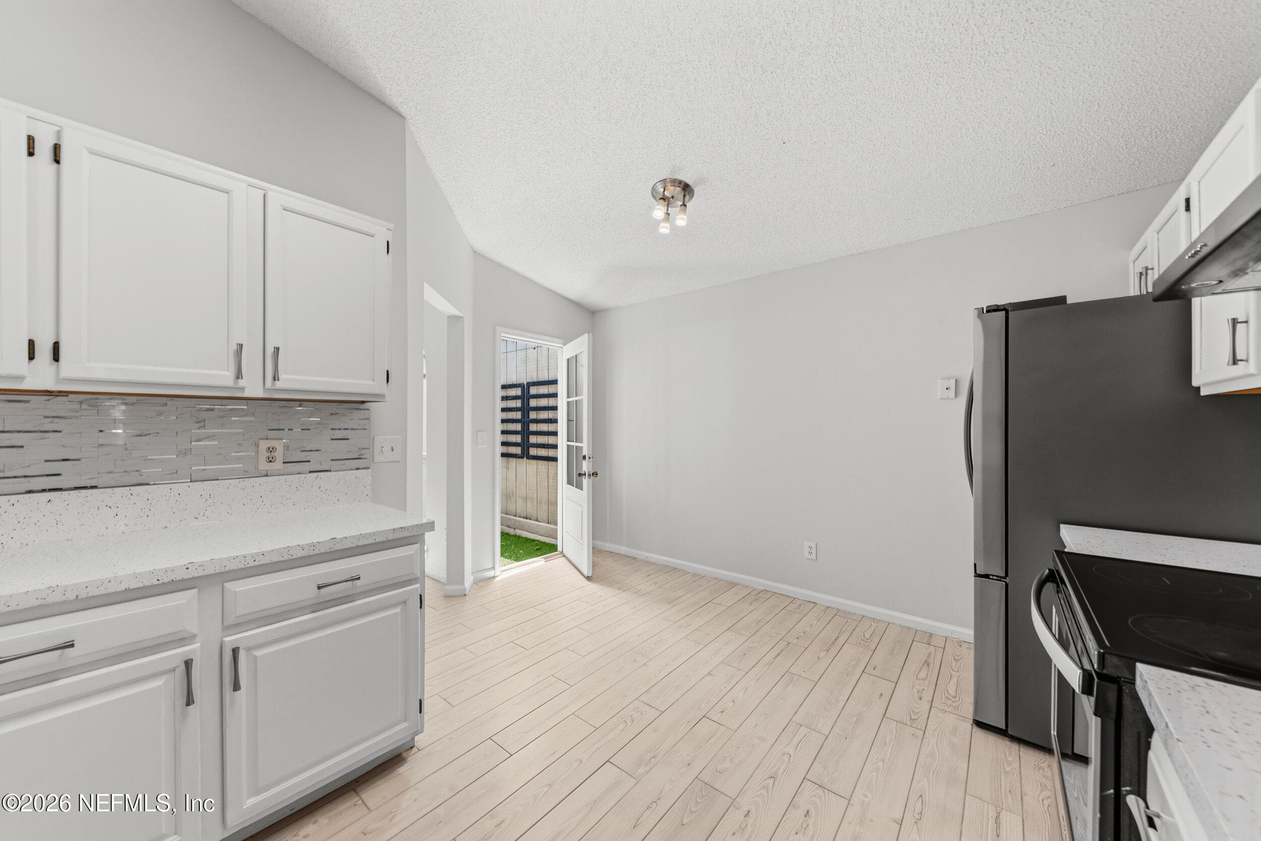 Photo 12 of 917 MAJESTIC CYPRESS Drive N, Jacksonville, FL 32233