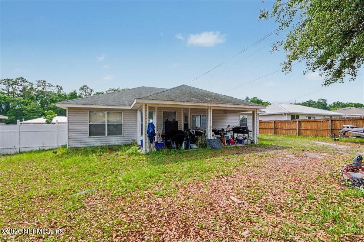 Photo 27 of 237 MANGO Drive, Palatka, FL 32177