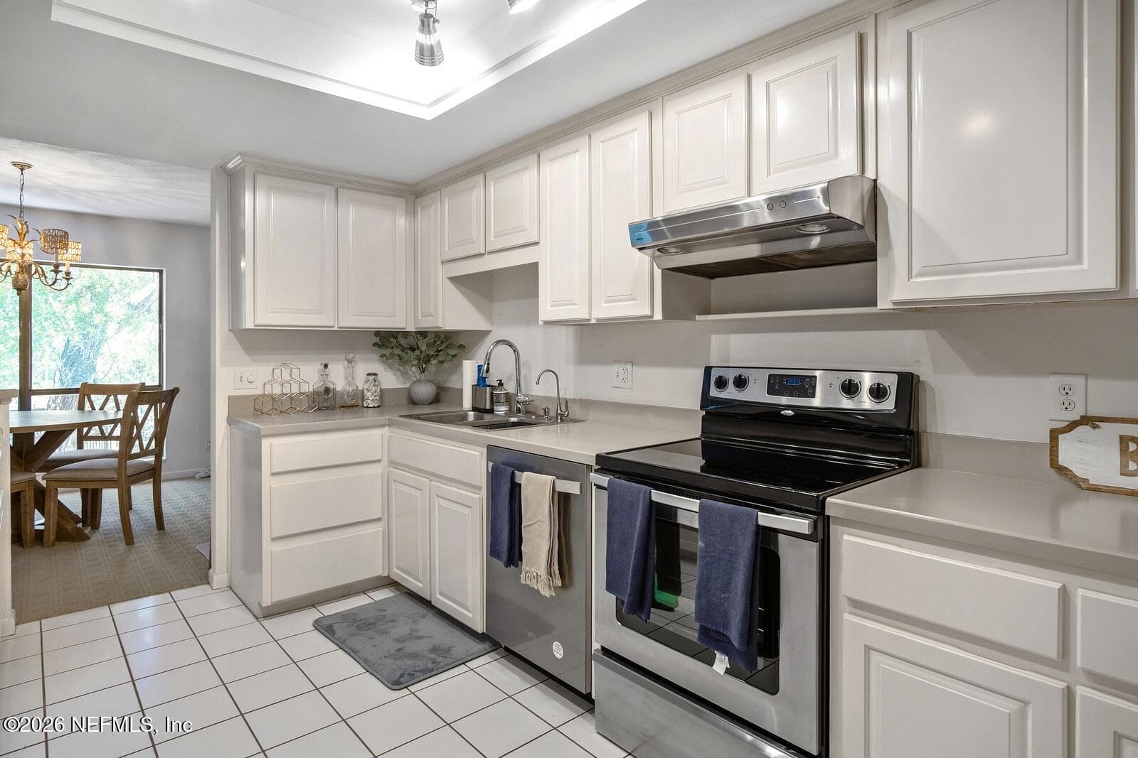 Photo 4 of 8012 HOLLYRIDGE Road 17, Jacksonville, FL 32256
