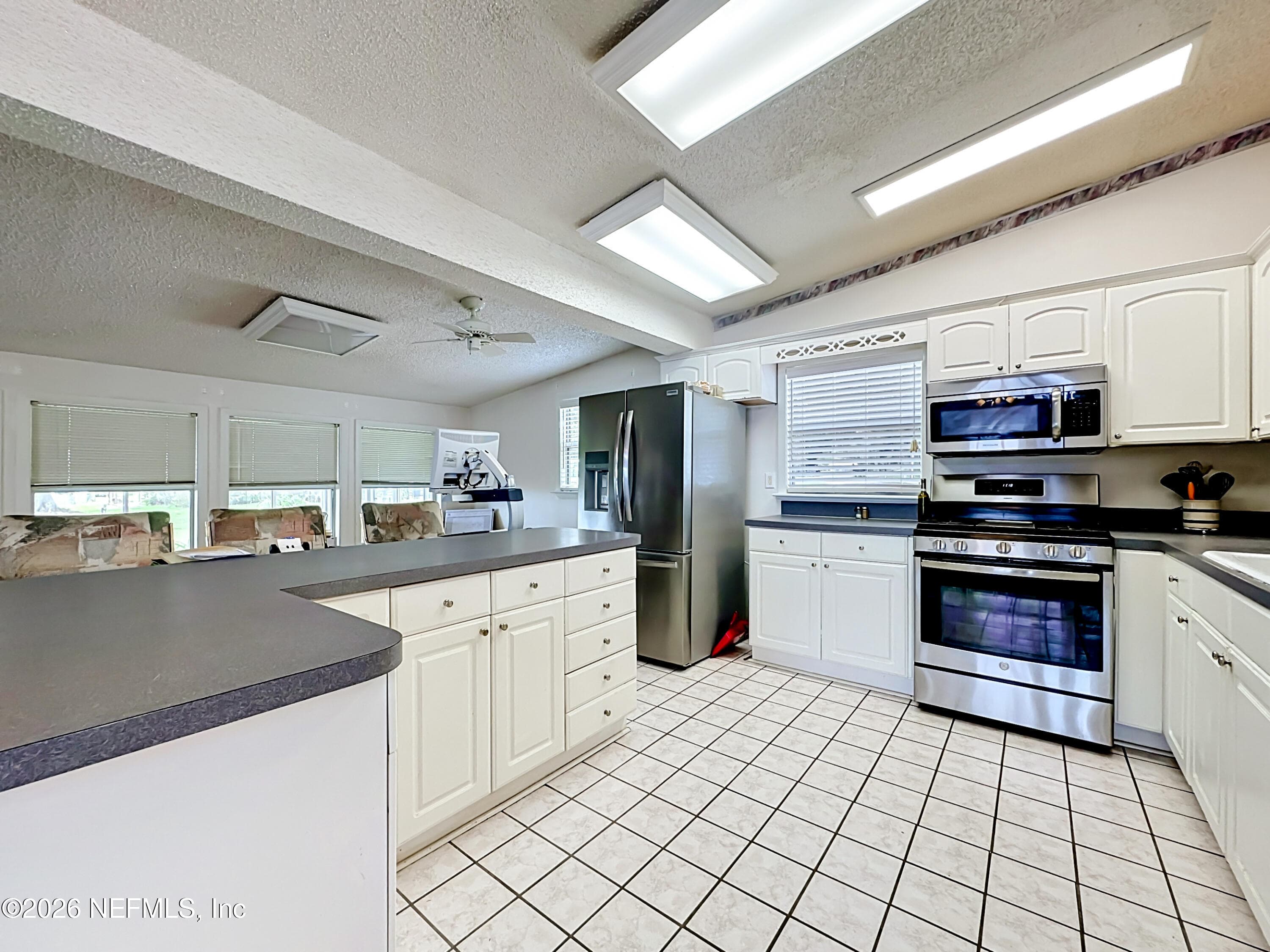 Photo 16 of 126 PIQUE Road, Crescent City, FL 32112