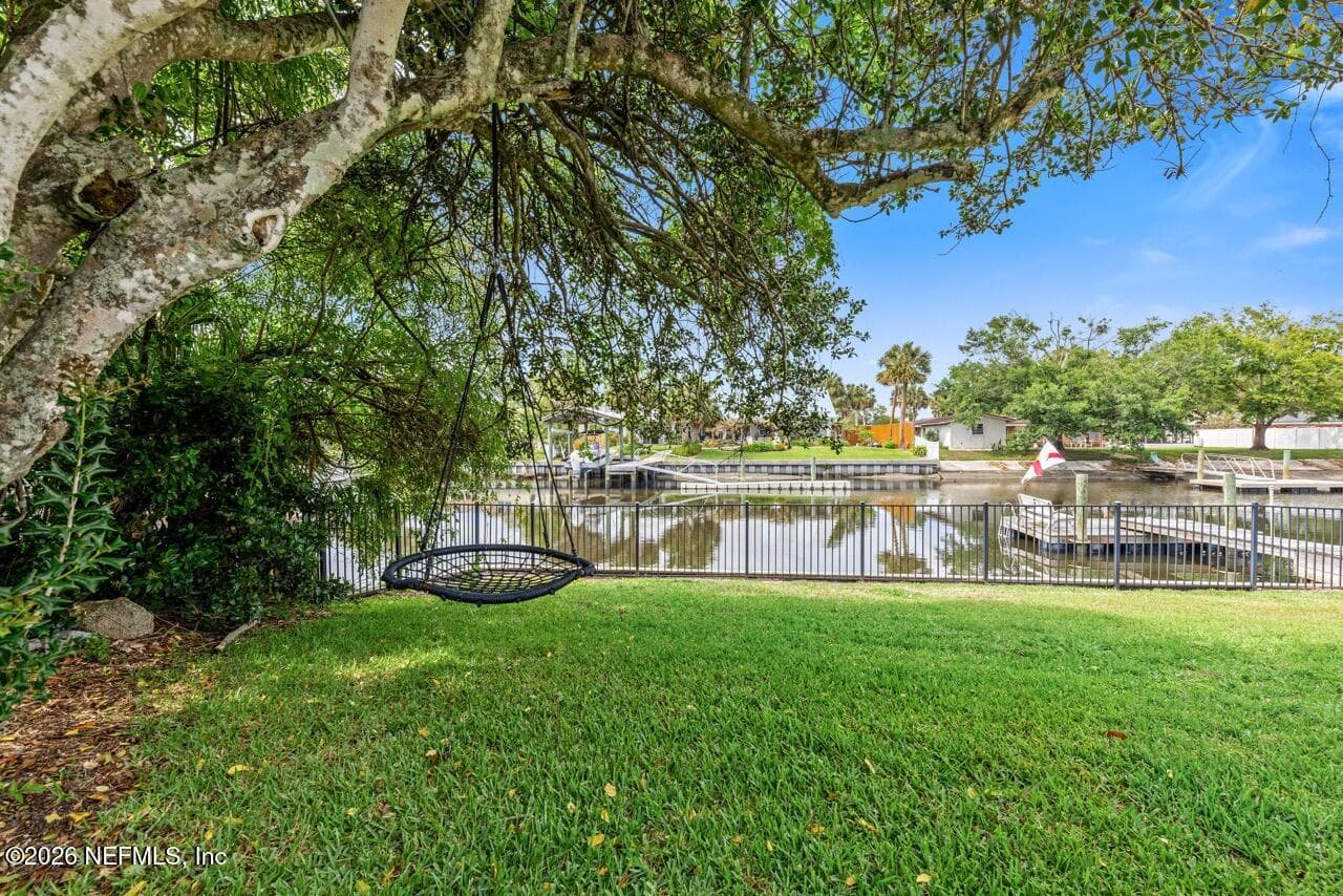 Photo 10 of 14603 PLUMOSA Drive, Jacksonville, FL 32250