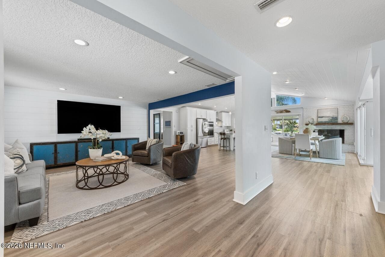 Photo 14 of 14603 PLUMOSA Drive, Jacksonville, FL 32250