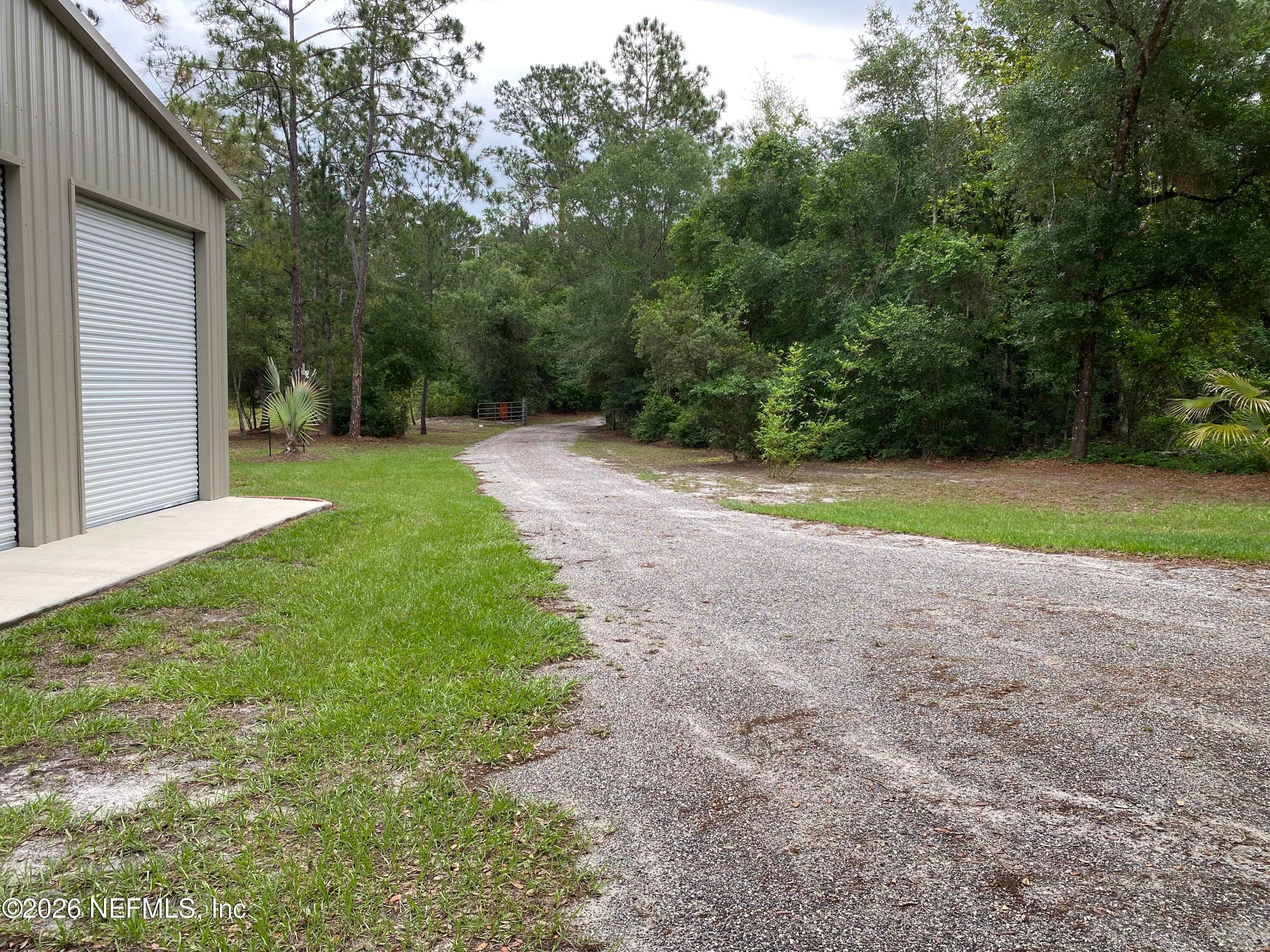 Photo 29 of 265 LAKE COMO Drive, Pomona Park, FL 32181