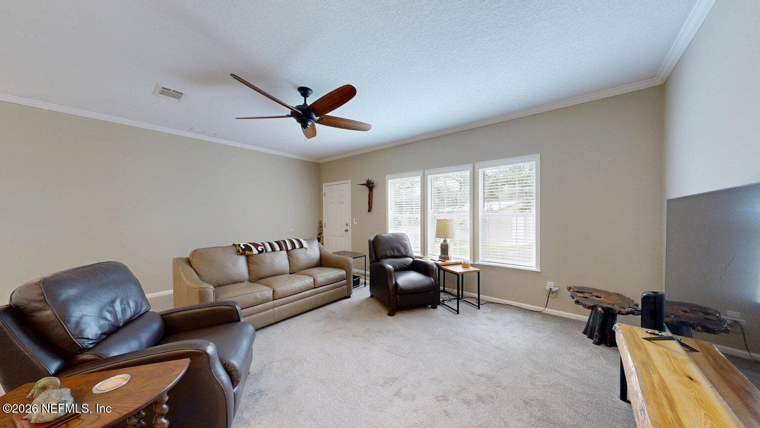 Photo 8 of 265 LAKE COMO Drive, Pomona Park, FL 32181