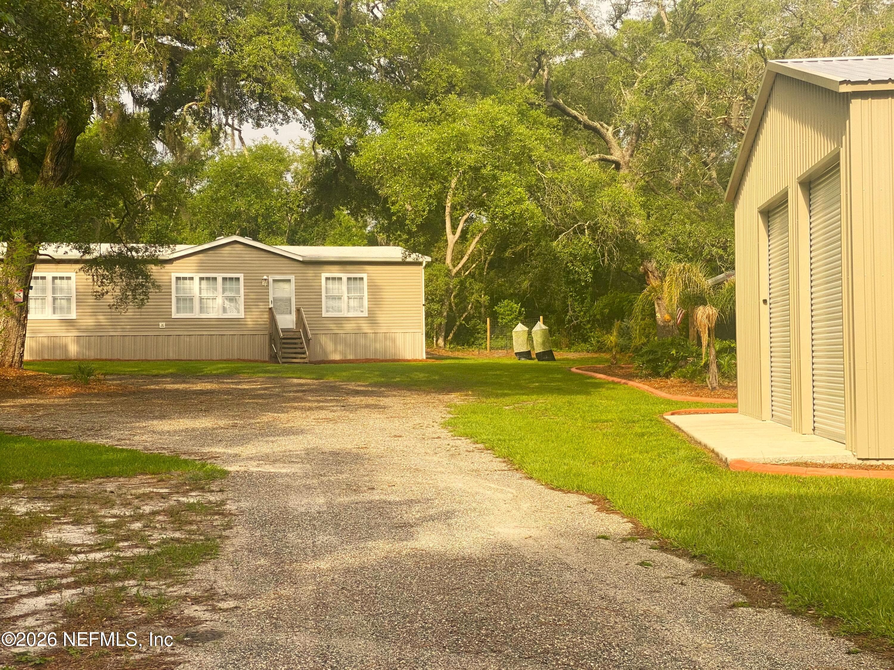 Photo 3 of 265 LAKE COMO Drive, Pomona Park, FL 32181