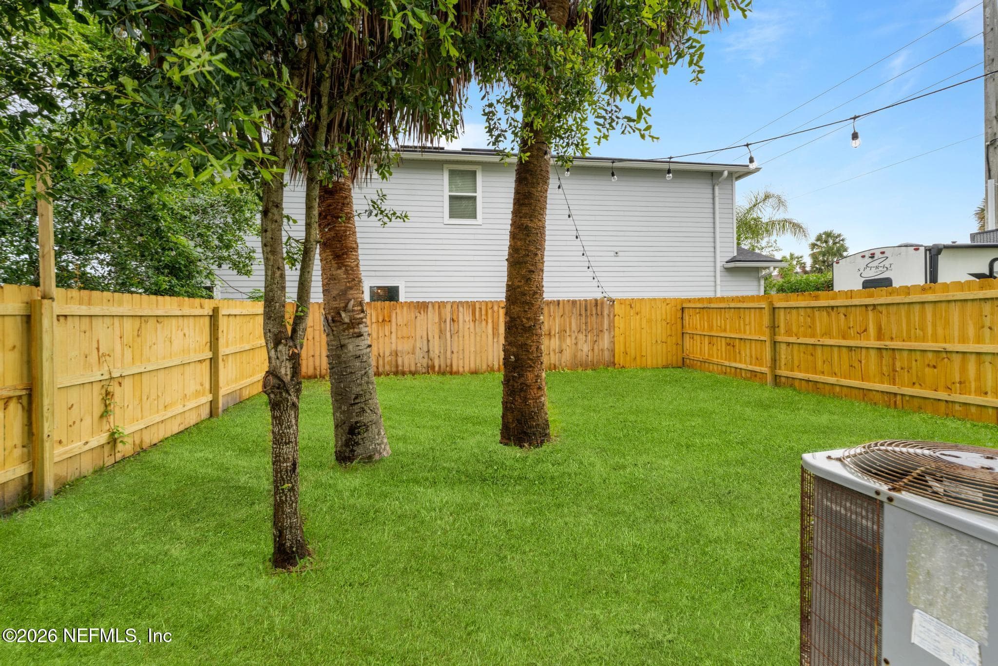 *Virtually enhanced* — 408 8TH Street S, Jacksonville Beach, FL 32250