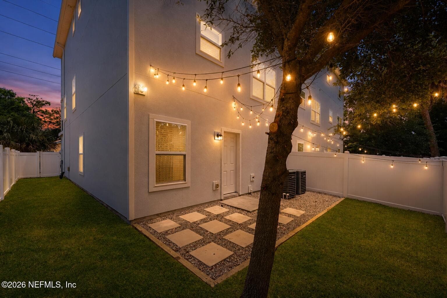 *virtually enhanced* — 124 S 10TH Street, Jacksonville Beach, FL 32250
