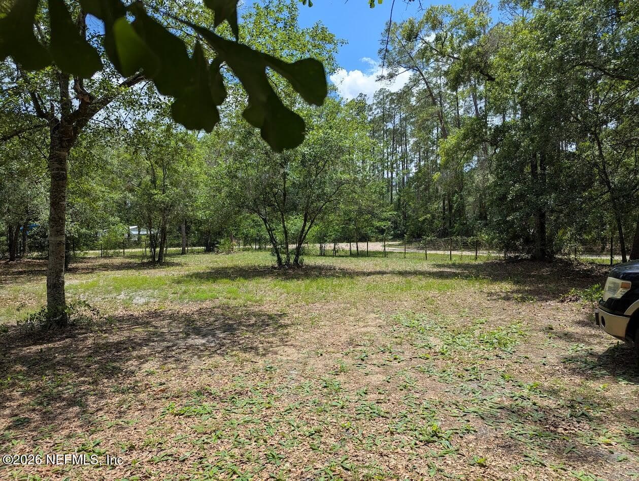 Photo 14 of 104 MOORE Avenue, Interlachen, FL 32148
