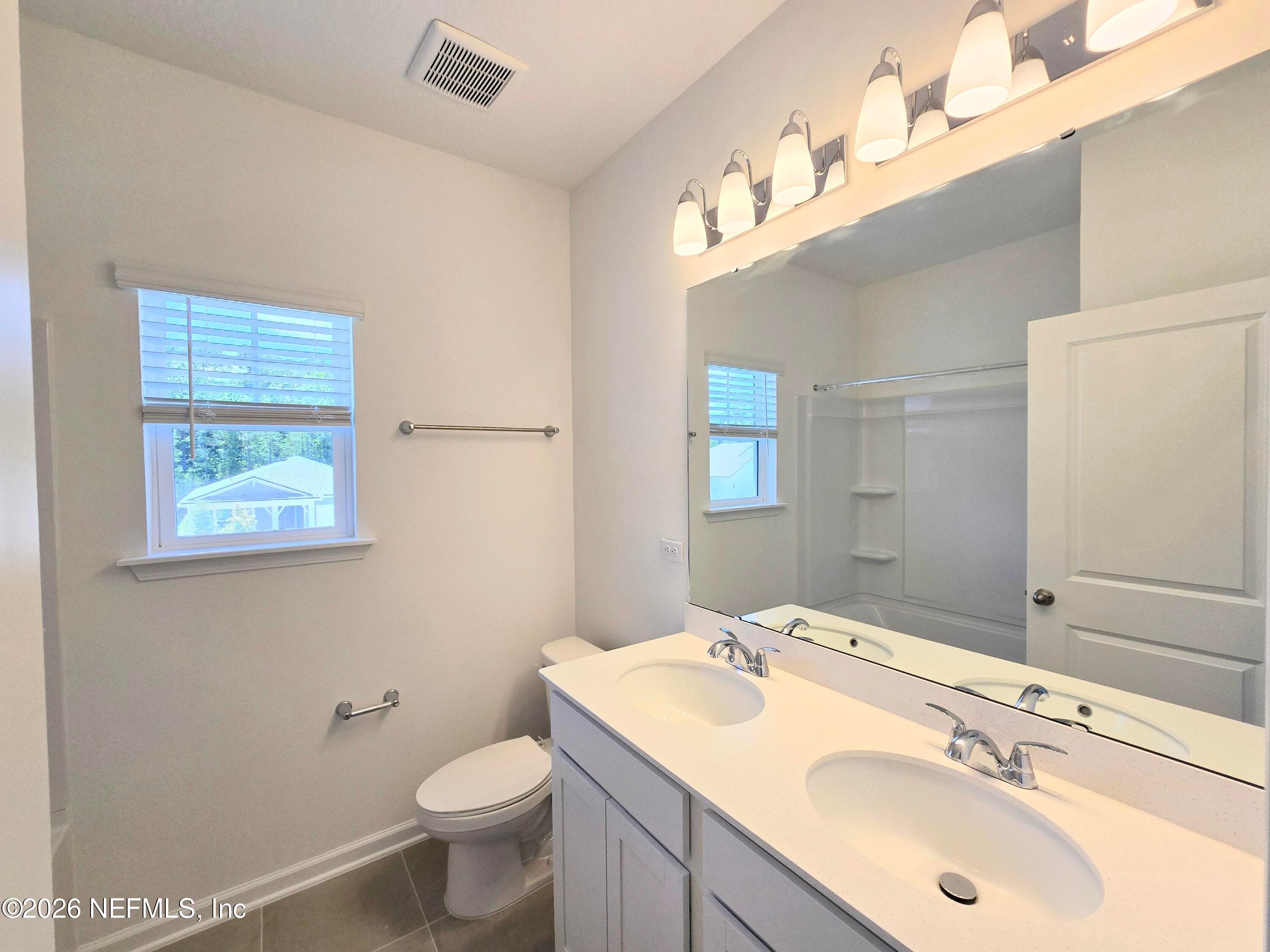 Photo 9 of 3515 AMERICANA Drive, Green Cove Springs, FL 32043