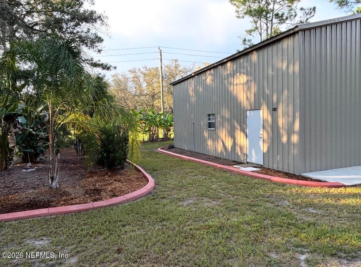 Photo 32 of 265 LAKE COMO Drive, Pomona Park, FL 32181