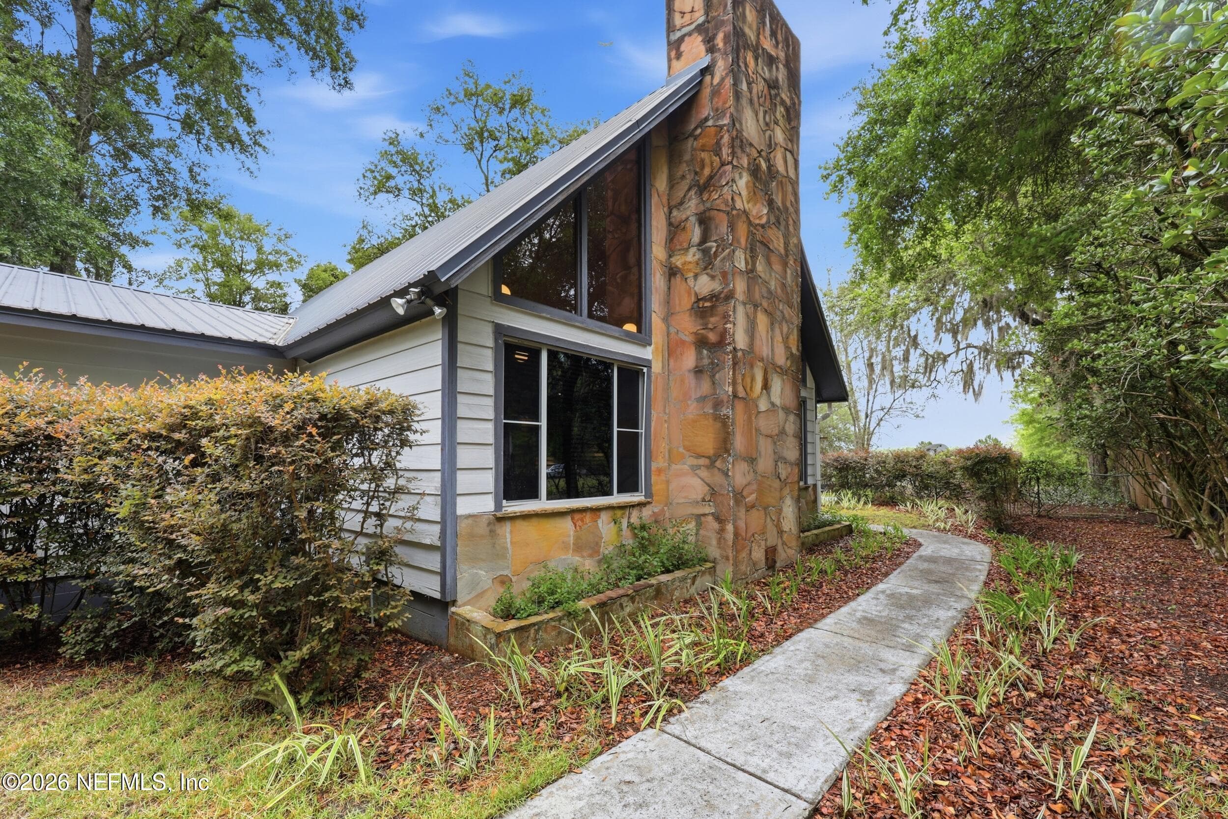 Stone Fireplace — 5419 COUNTY ROAD 352, Keystone Heights, FL 32656