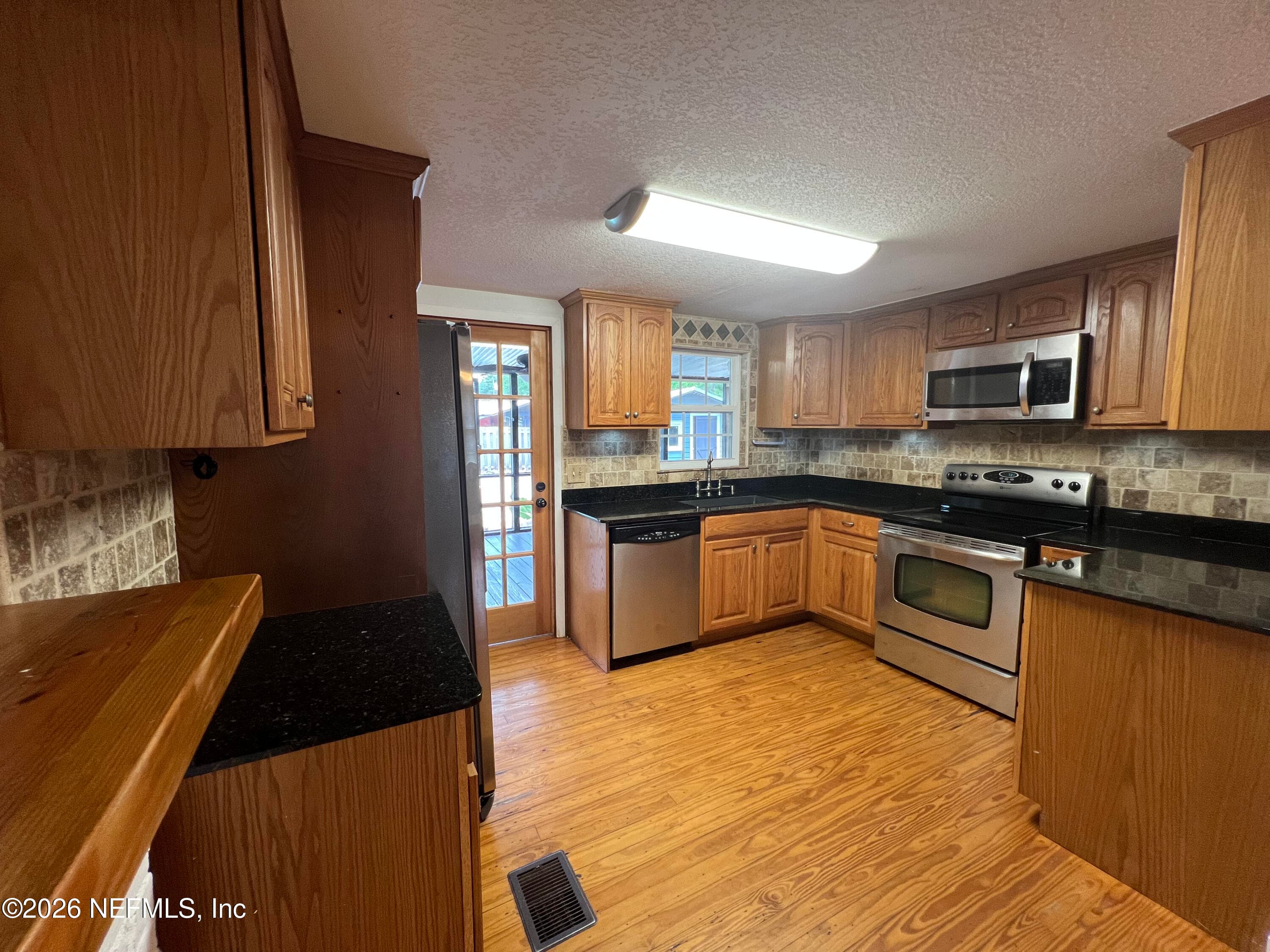 Photo 13 of 468 TAYLOR Avenue, Orange Park, FL 32065
