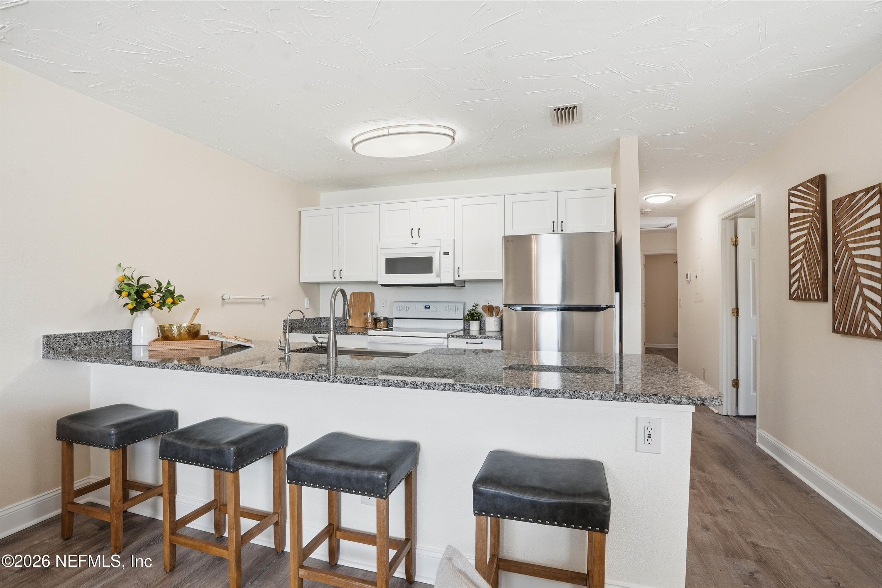 Photo 8 of 998 CABO BLANCO Avenue E, Jacksonville, FL 32233