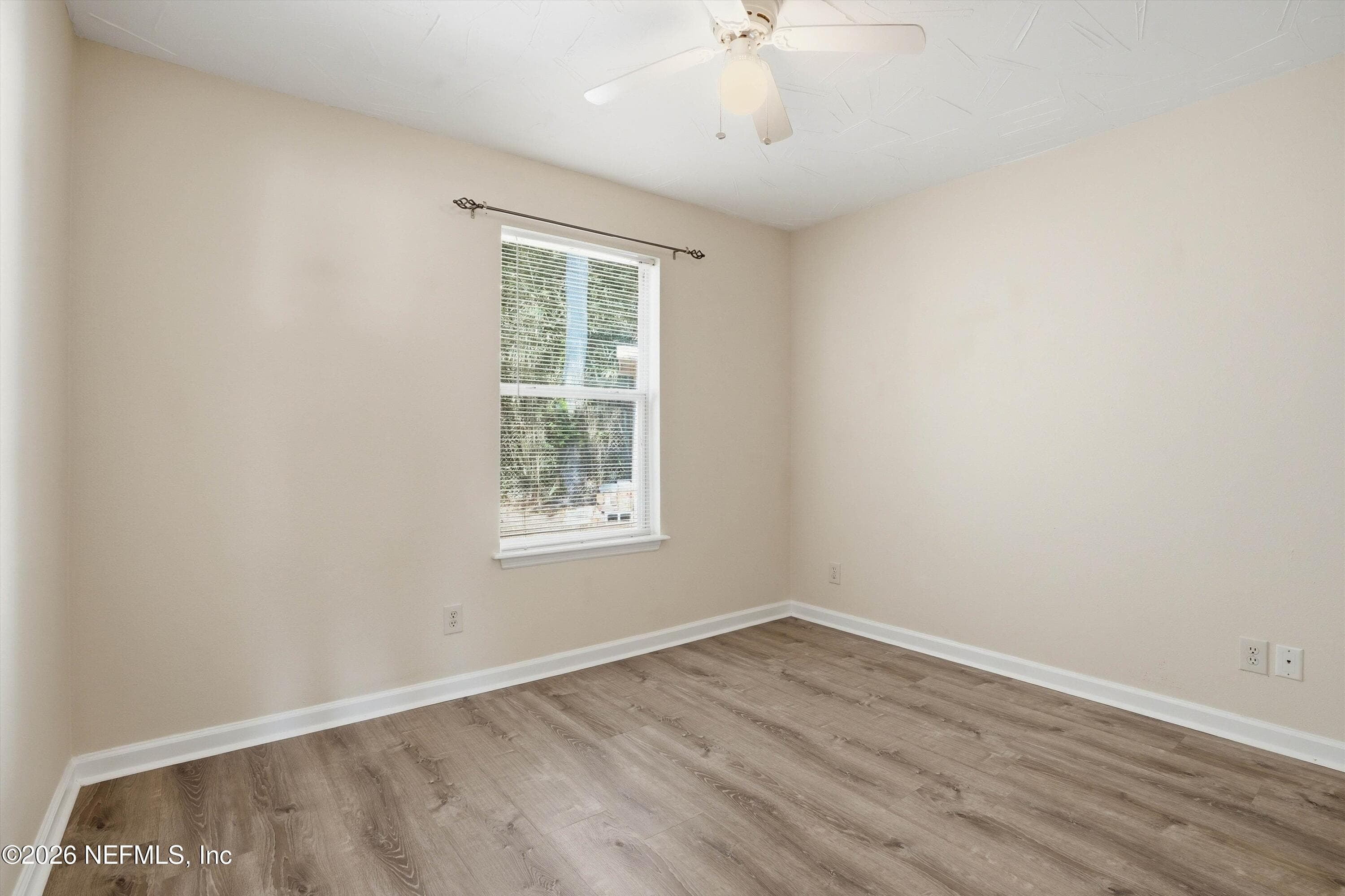 Photo 17 of 998 CABO BLANCO Avenue E, Jacksonville, FL 32233
