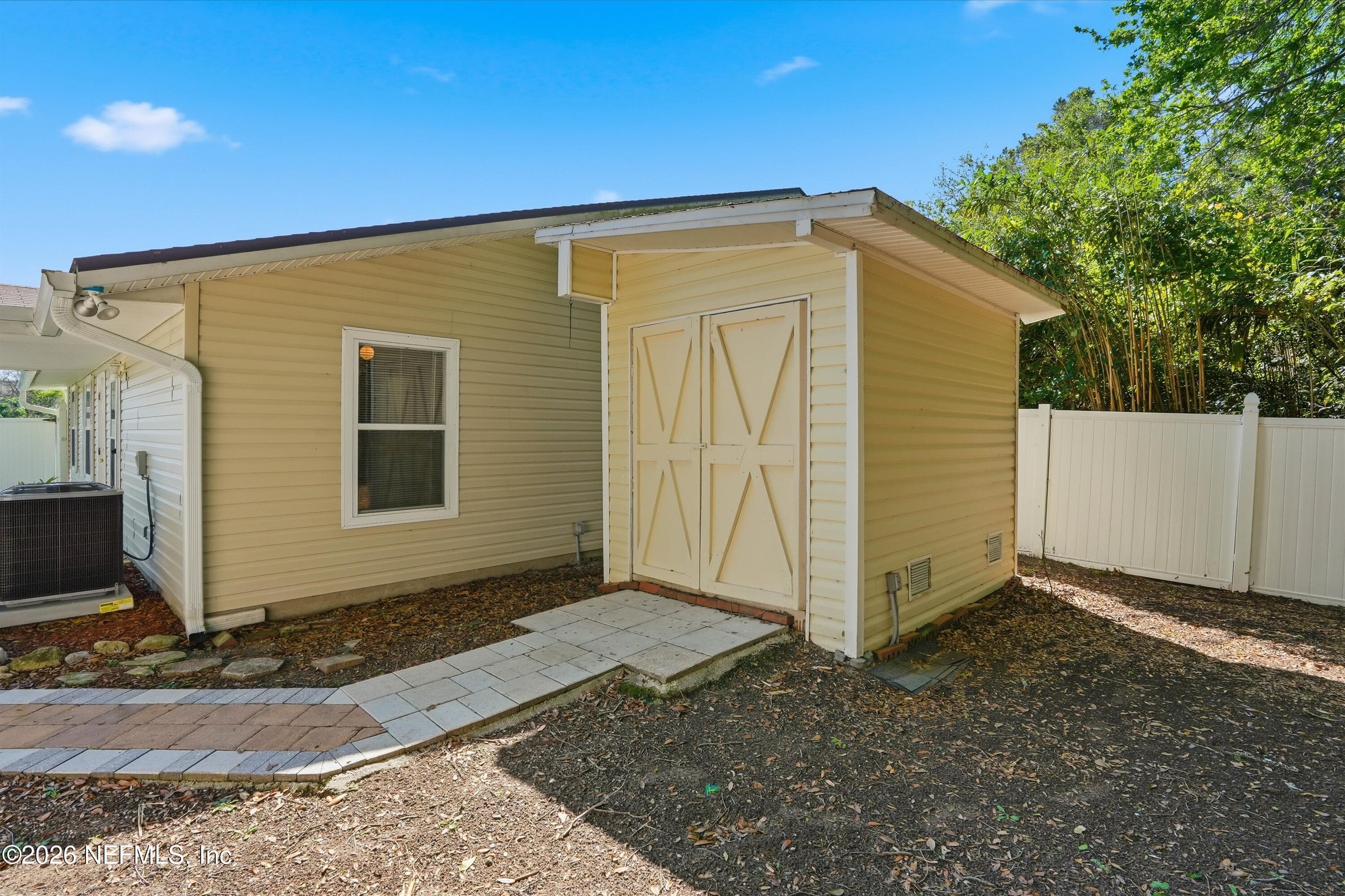 Photo 24 of 998 CABO BLANCO Avenue E, Jacksonville, FL 32233