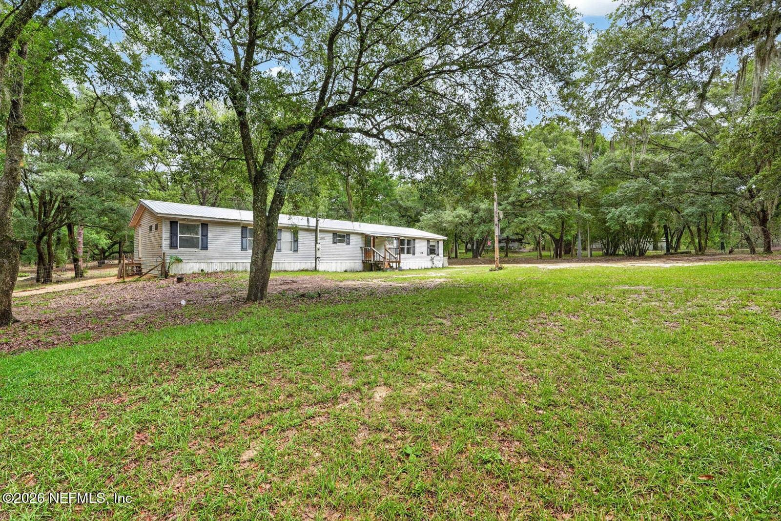 134 WINDY HILLS Road, Hawthorne, FL 32640