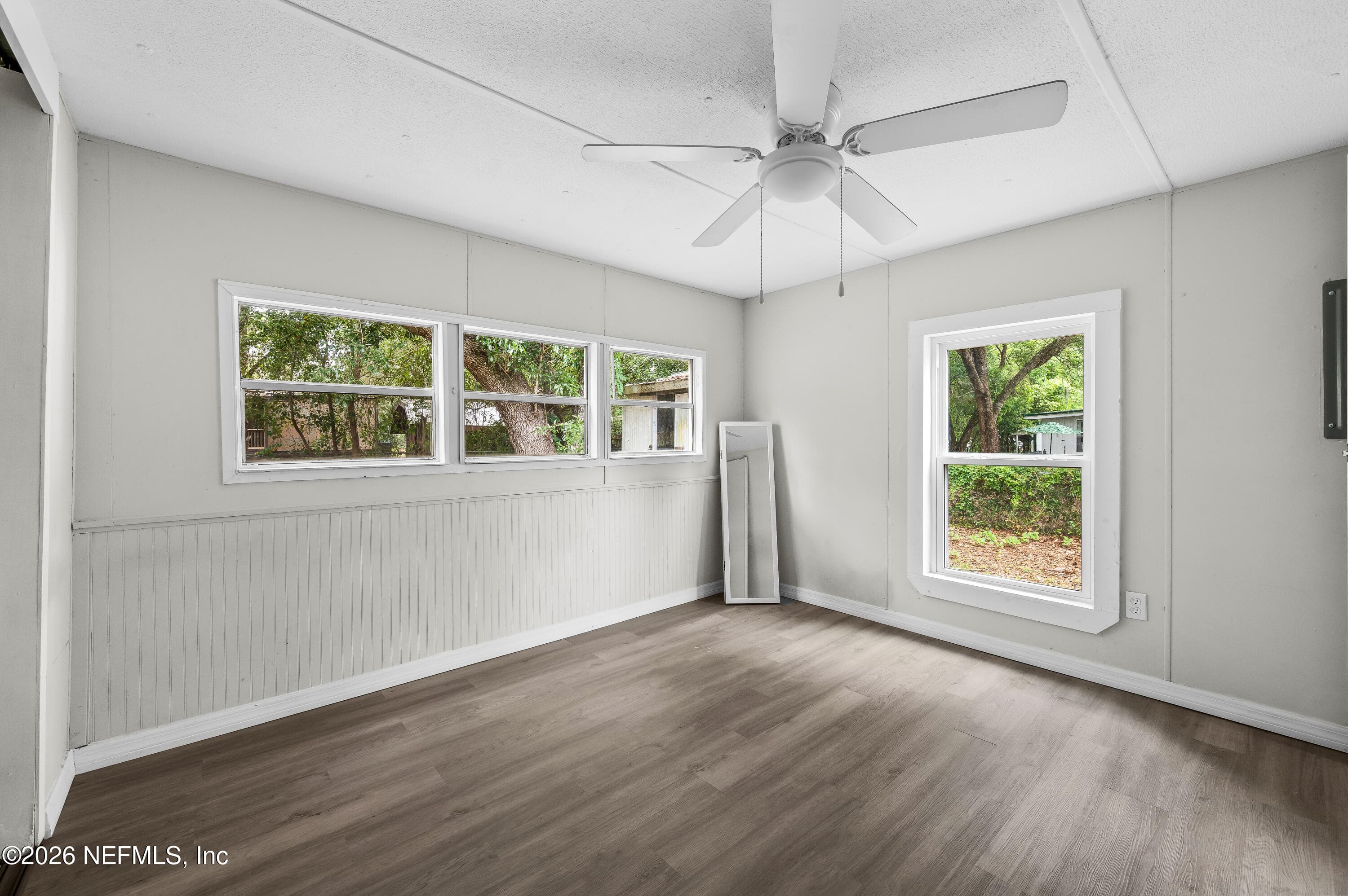 Photo 25 of 207 MILTON Avenue, Interlachen, FL 32148