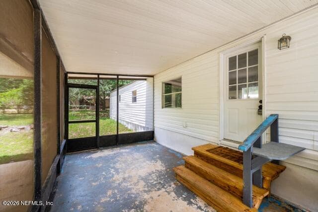 Photo 6 of 207 MILTON Avenue, Interlachen, FL 32148