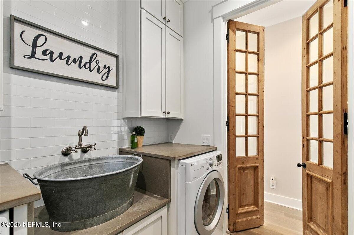 Antique basin sink — 724 PONTE VEDRA Boulevard, Ponte Vedra Beach, FL 32082