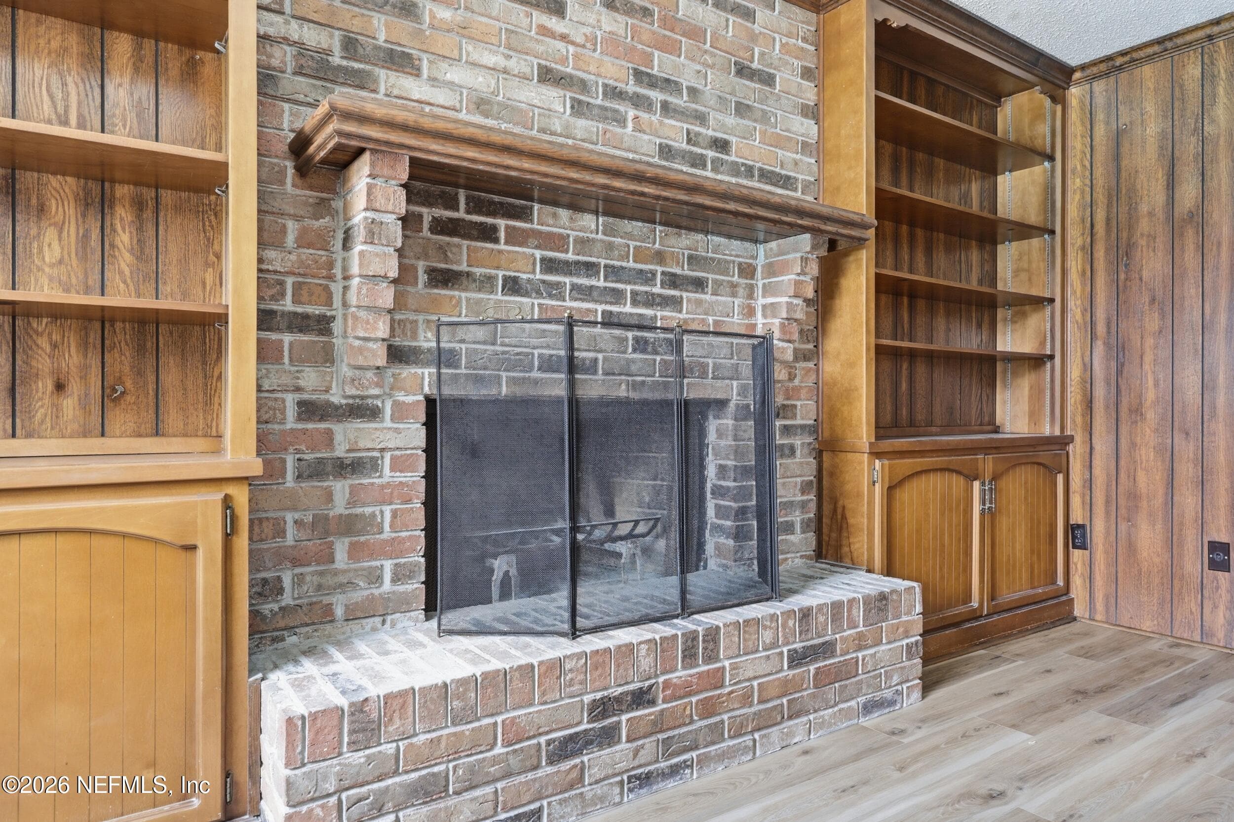 Wood Burning Fireplace — 13040 LOBLOLLY Lane S, Jacksonville, FL 32246