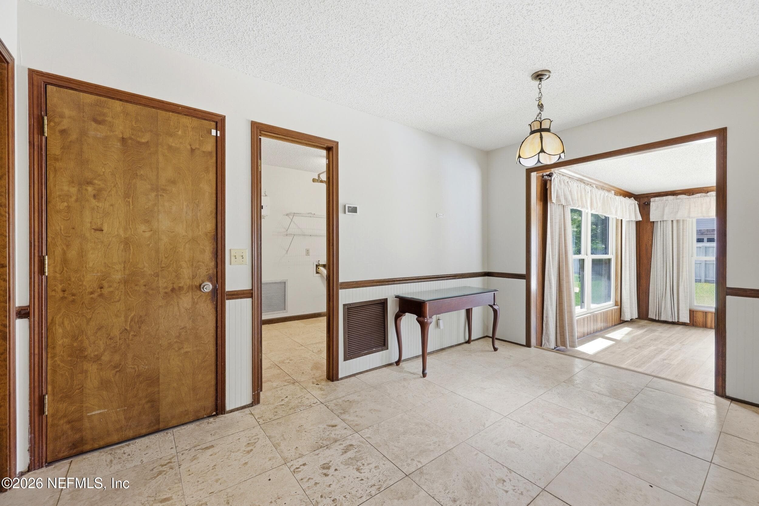 Breakfast Nook — 13040 LOBLOLLY Lane S, Jacksonville, FL 32246