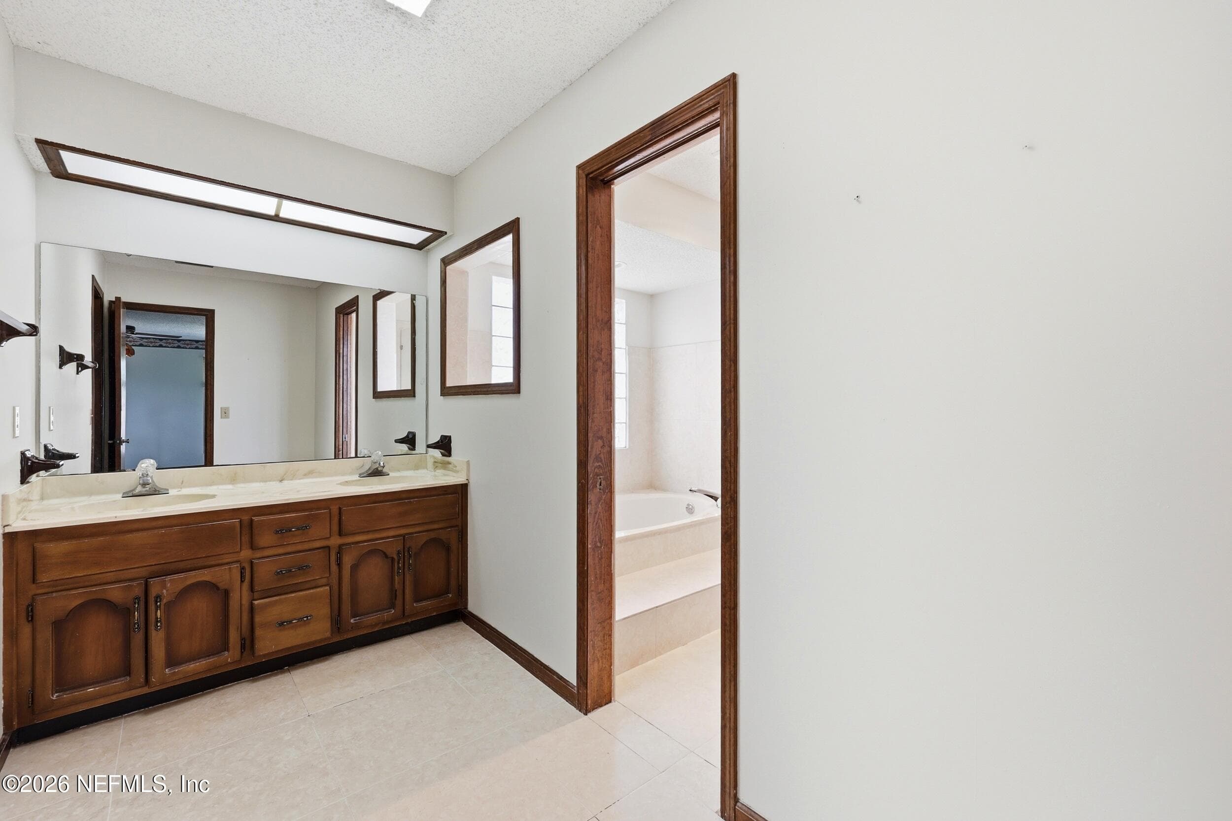 Primary Bath Dual Sinks — 13040 LOBLOLLY Lane S, Jacksonville, FL 32246