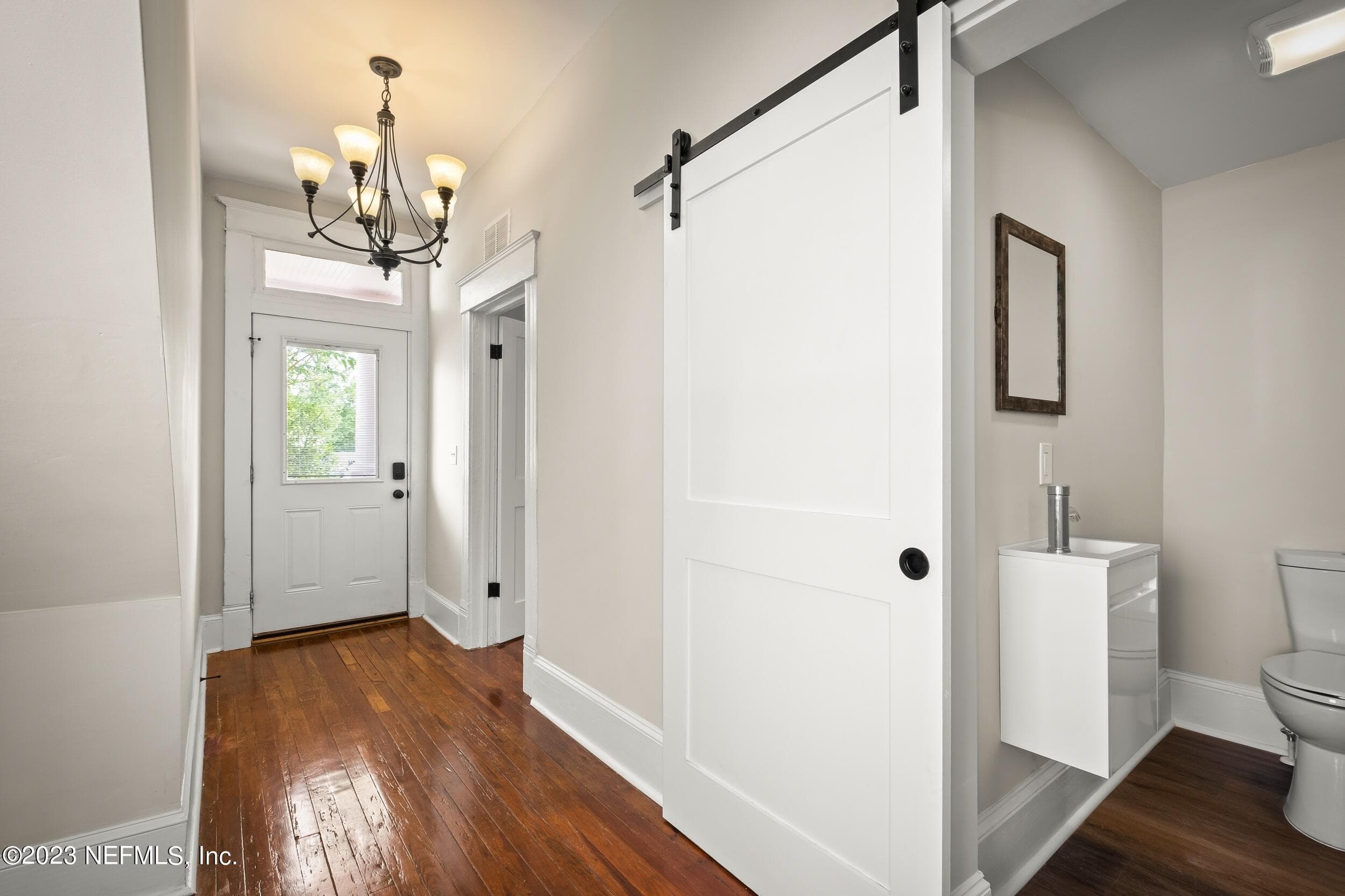 Photo 9 of 1832 WALNUT Street, Jacksonville, FL 32206