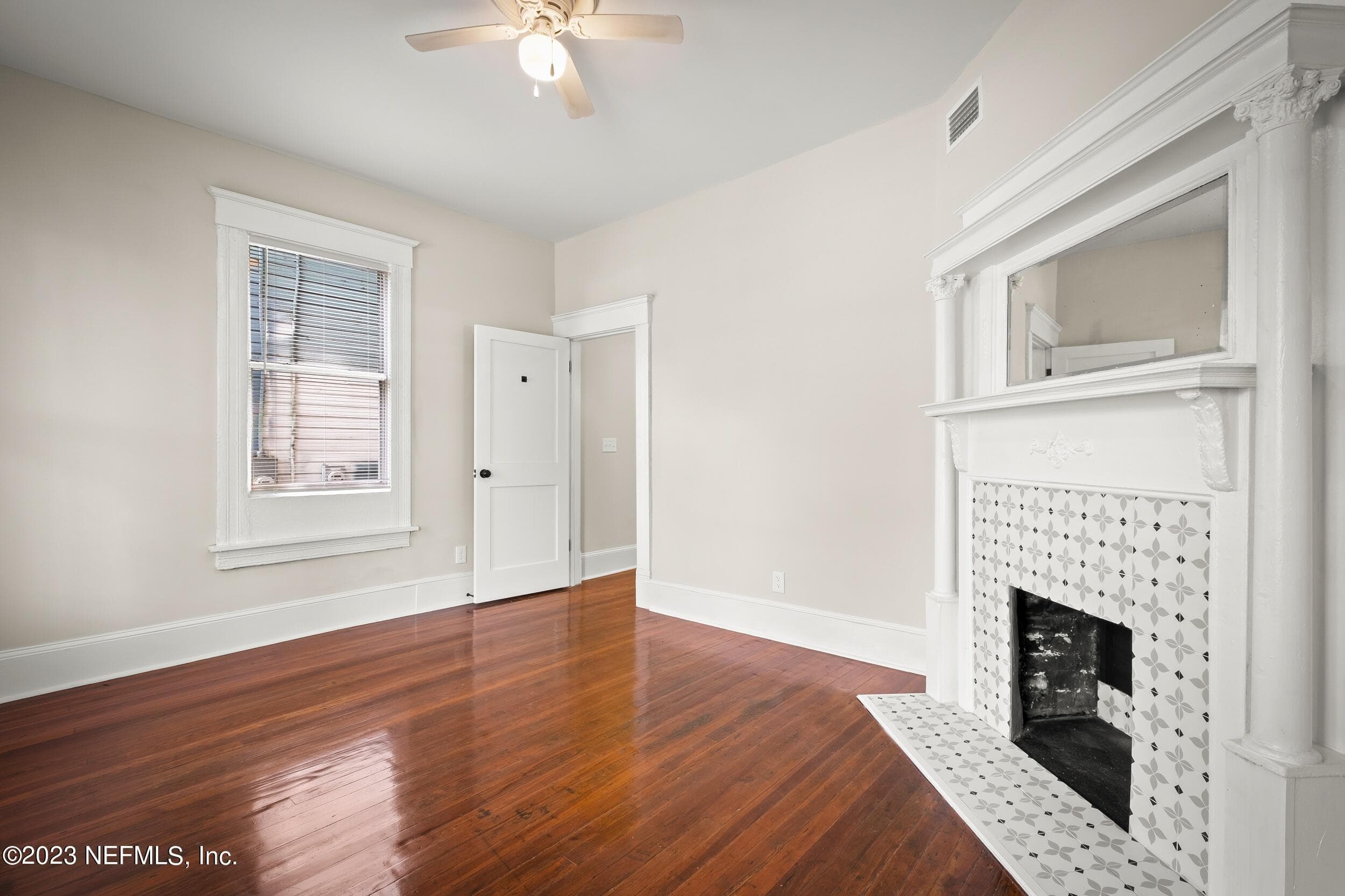 Photo 12 of 1832 WALNUT Street, Jacksonville, FL 32206