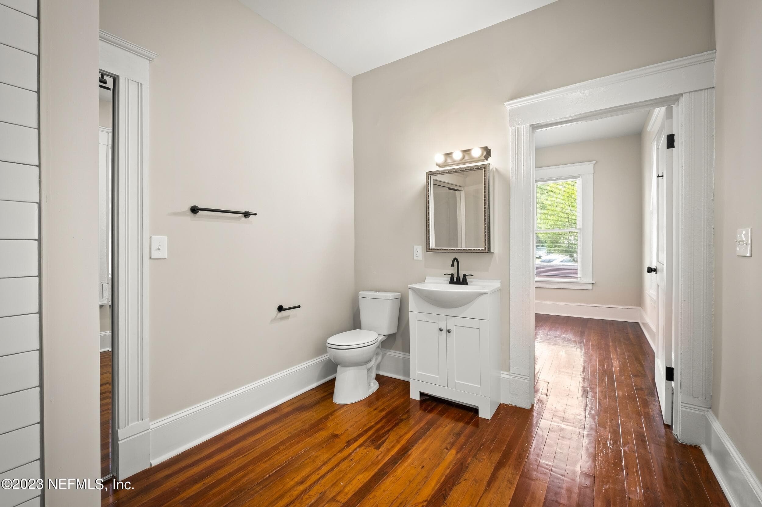 Photo 16 of 1832 WALNUT Street, Jacksonville, FL 32206