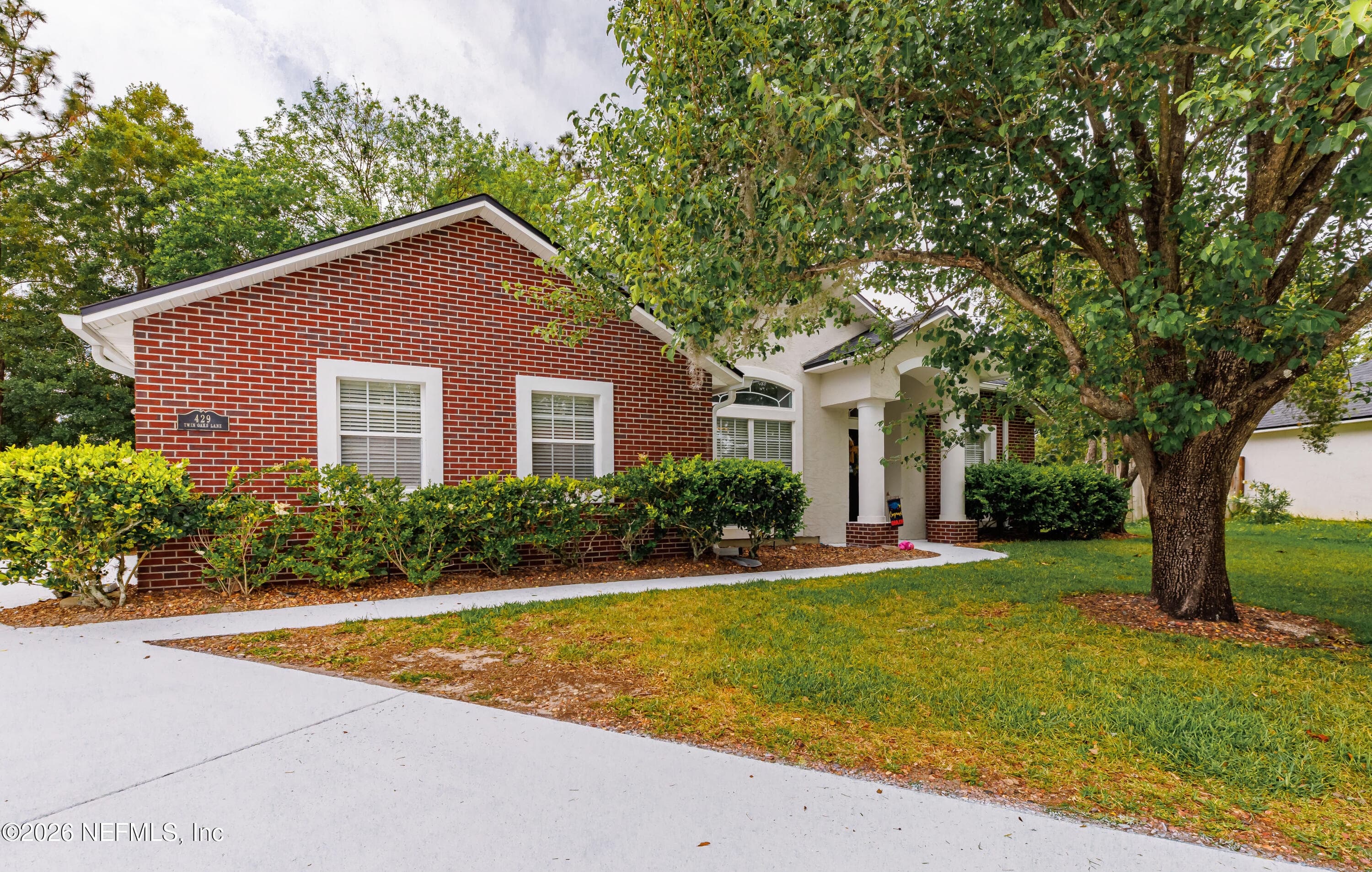 Photo 2 of 429 TWIN OAKS Lane, St. Johns, FL 32259