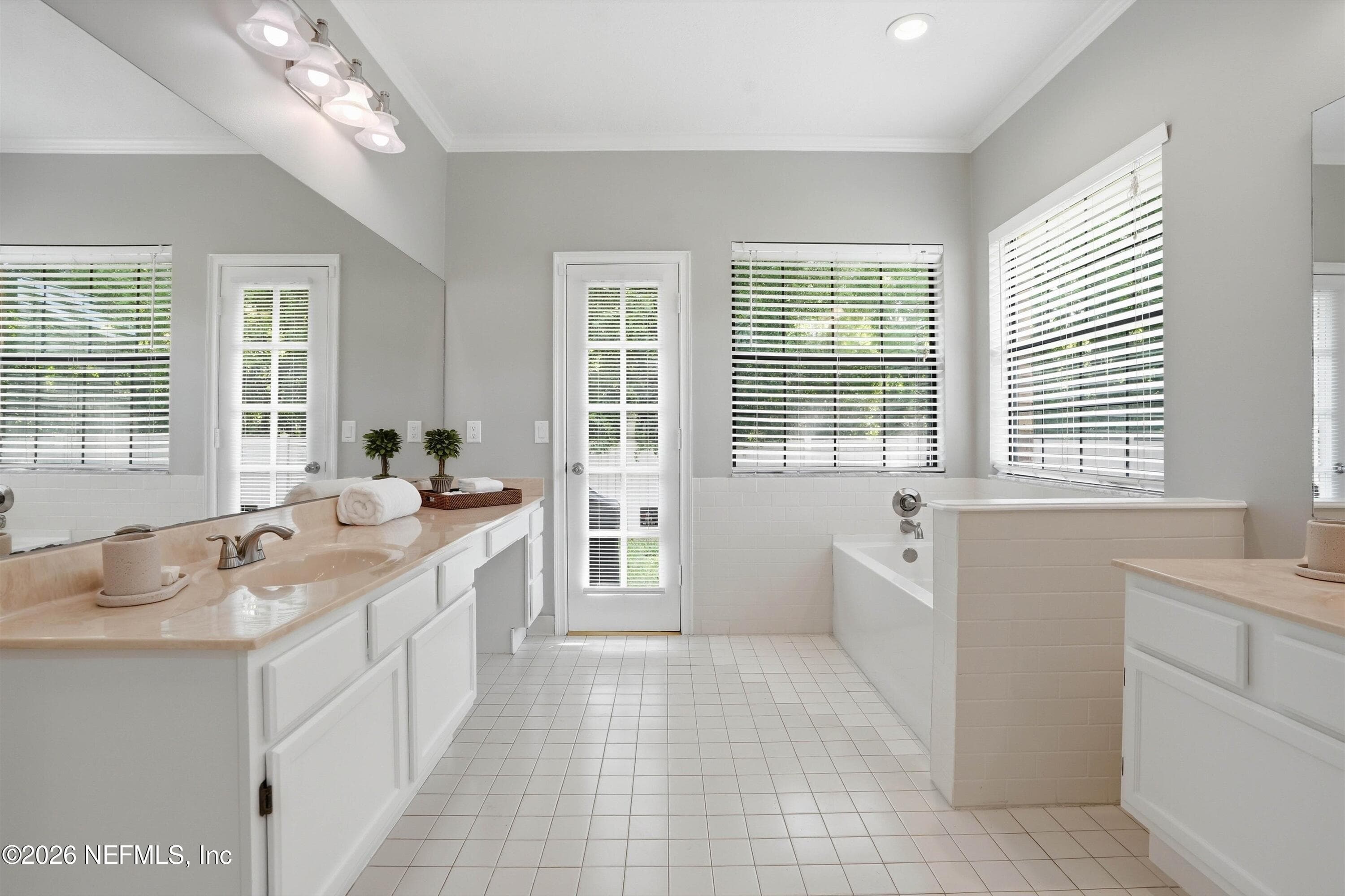 Photo 18 of 1817 SPICEBERRY Circle E, Jacksonville, FL 32246
