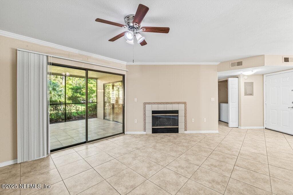 Den (Part 2) — 10150 BELLE RIVE Boulevard 303, Jacksonville, FL 32256