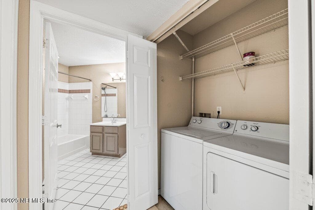 Indoor Washer/Dryer — 10150 BELLE RIVE Boulevard 303, Jacksonville, FL 32256