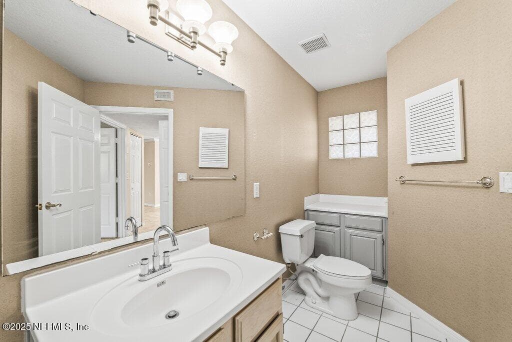 Bathroom (Part 2) — 10150 BELLE RIVE Boulevard 303, Jacksonville, FL 32256