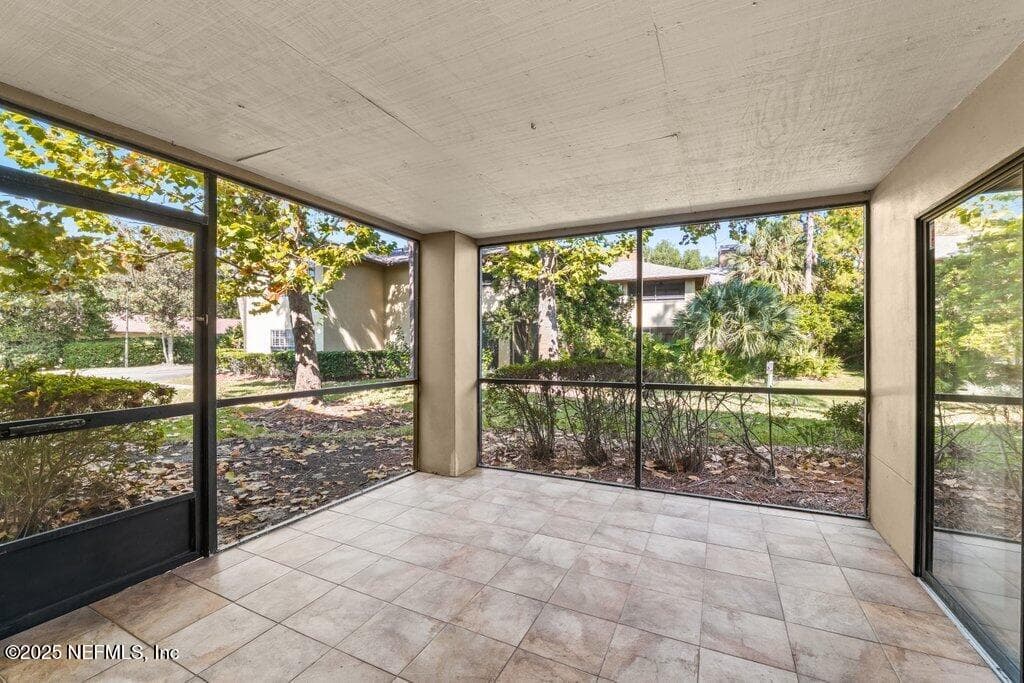 Screened Patio — 10150 BELLE RIVE Boulevard 303, Jacksonville, FL 32256
