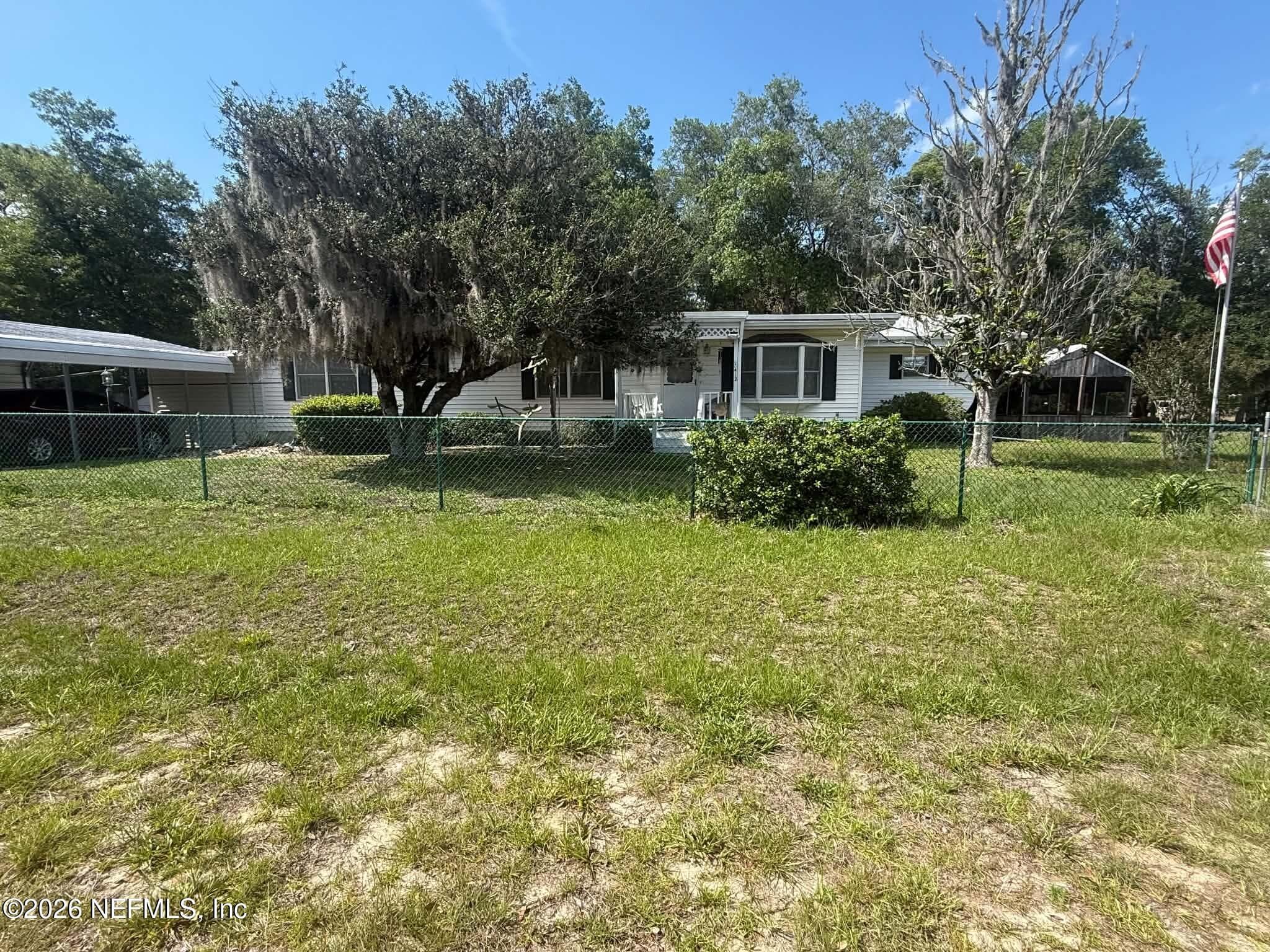 Photo 4 of 412 64TH Street, Interlachen, FL 32148