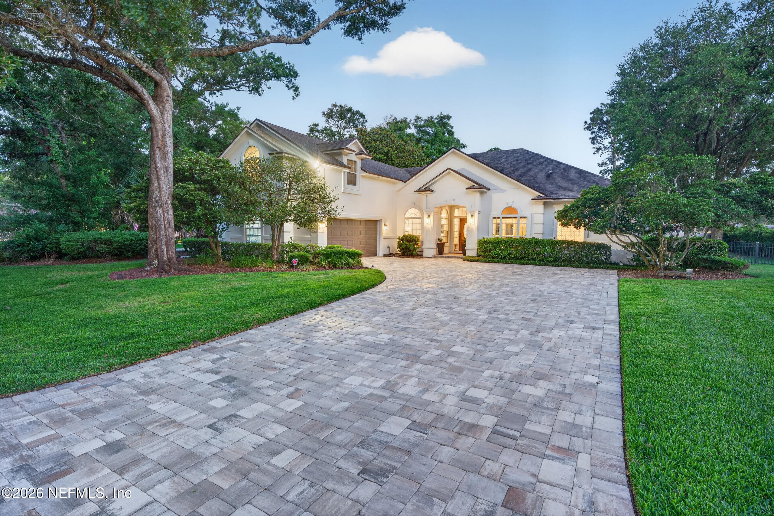 Great curb appeal — 13634 SHIPWATCH Drive, Jacksonville, FL 32225