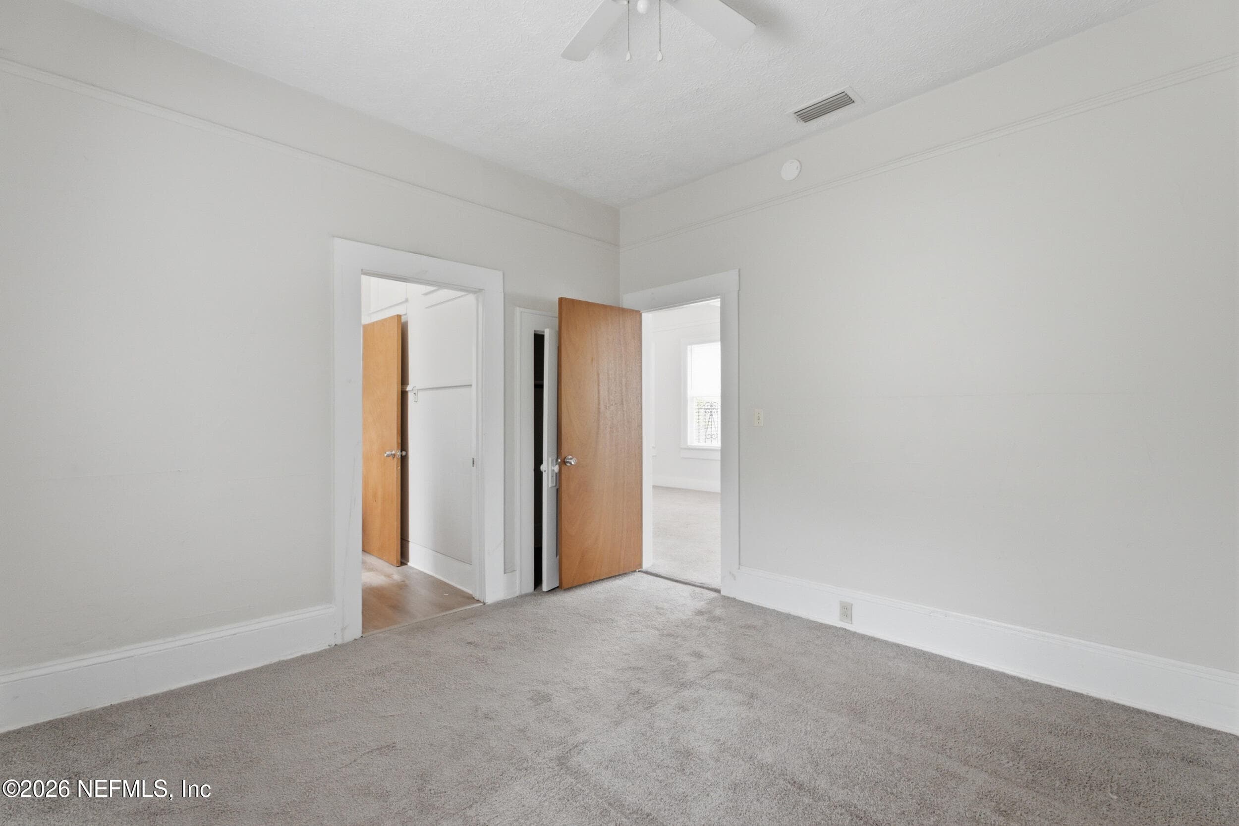 Photo 11 of 530 W 19TH Street, Jacksonville, FL 32206