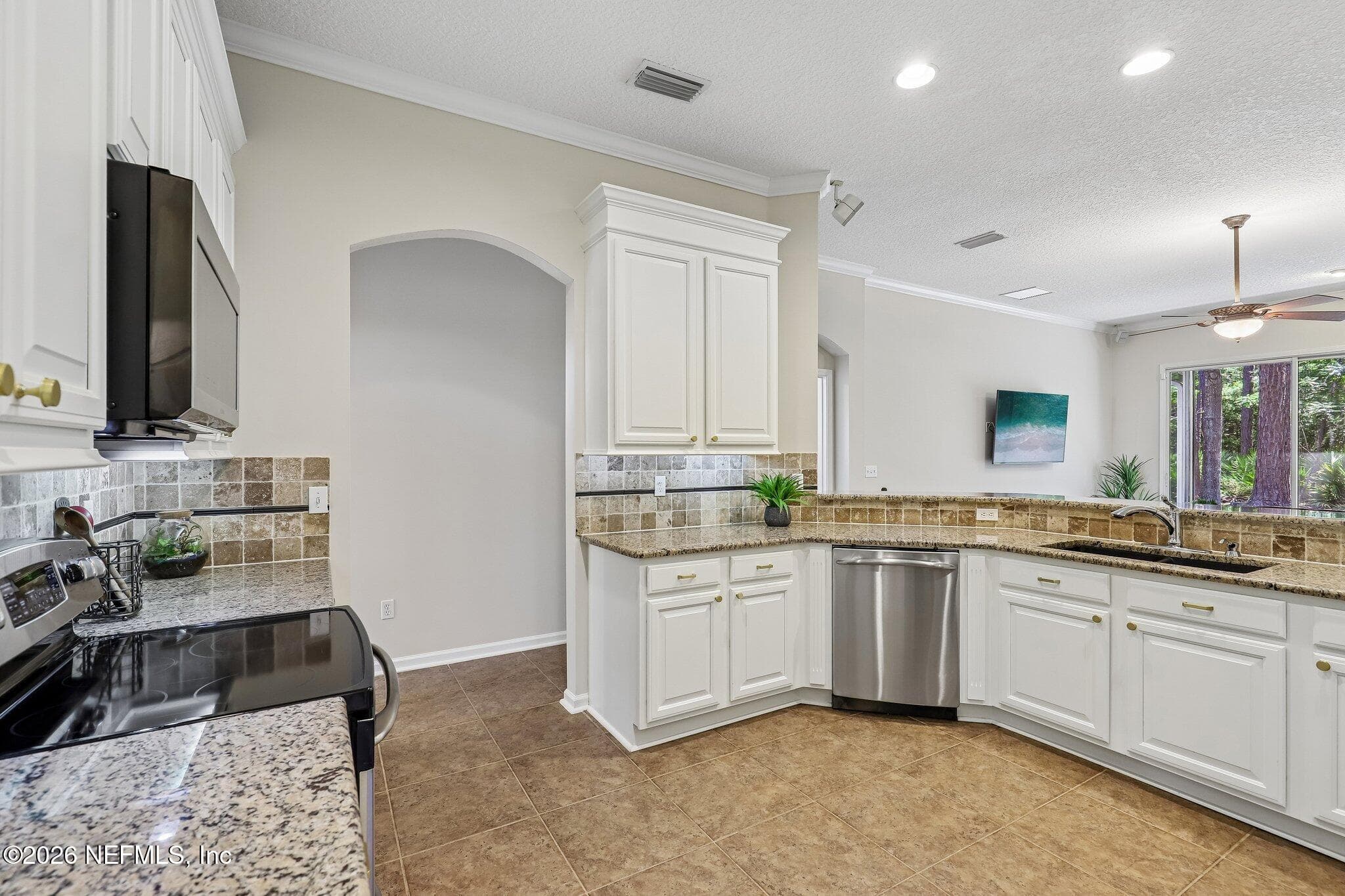 Photo 7 of 1916 VISTA LAKES Drive, Fleming Island, FL 32003